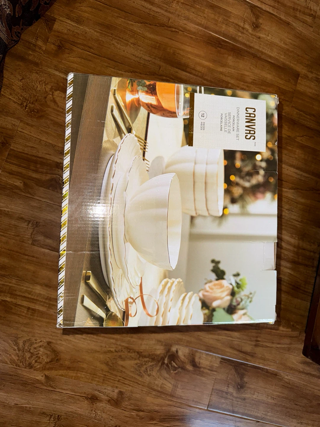 CANVAS 12-Piece Porcelain Dinnerware Set
