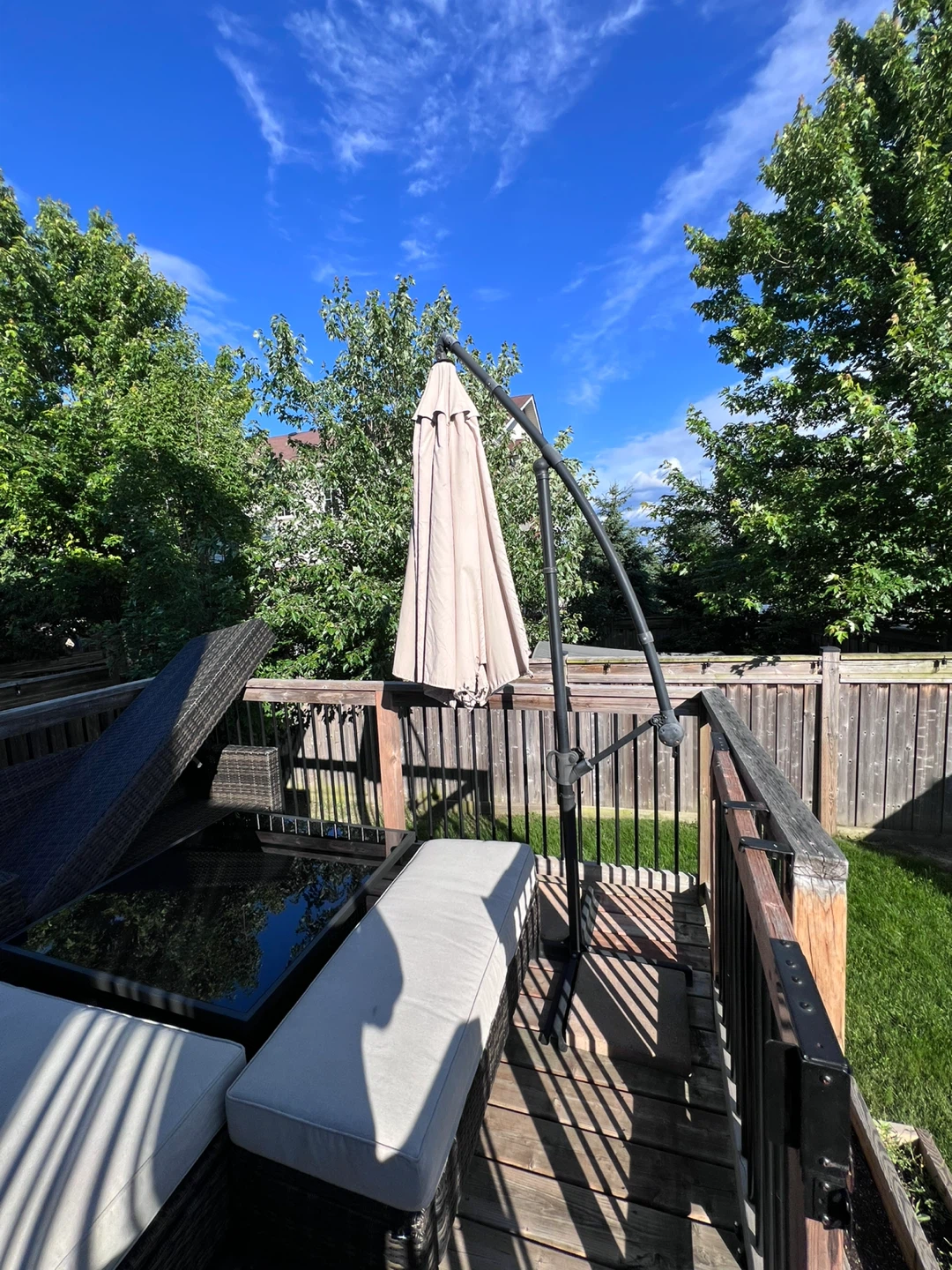 Outdoor umbrella/shade - photo 2