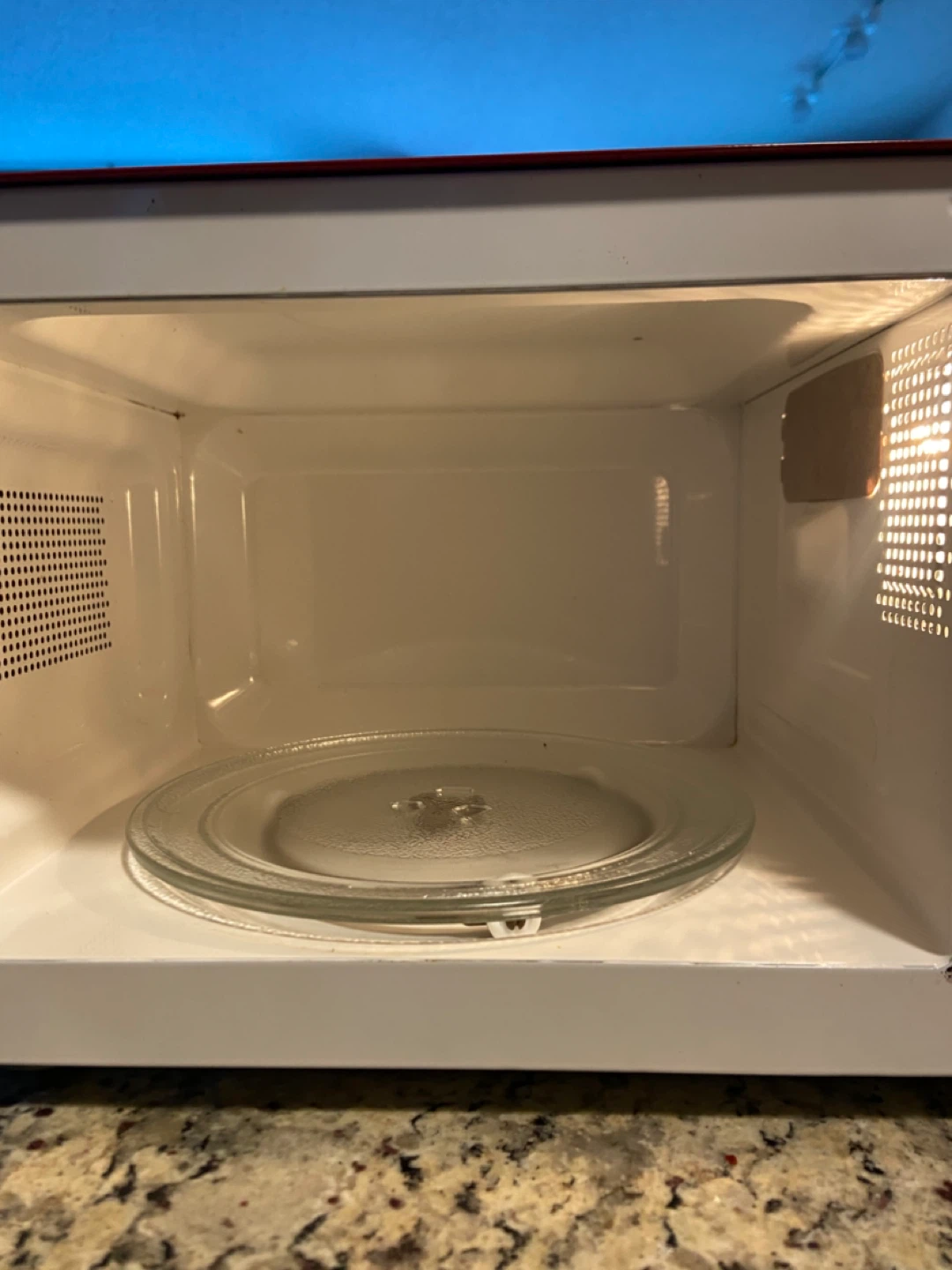 Galanz Retro Red Microwave - photo 3
