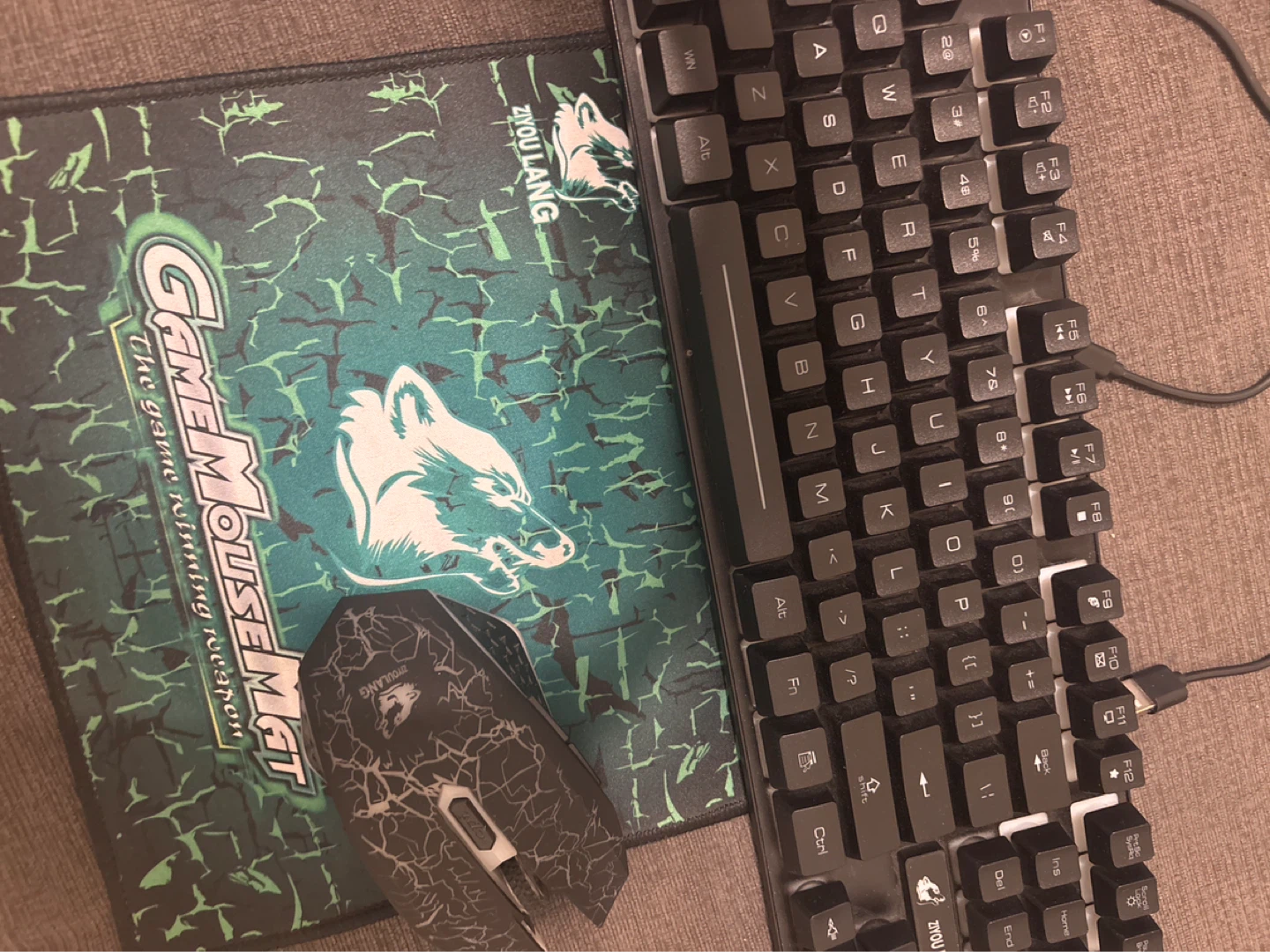 ZIYOULANG Gaming Mouse Mat with Wolf Design