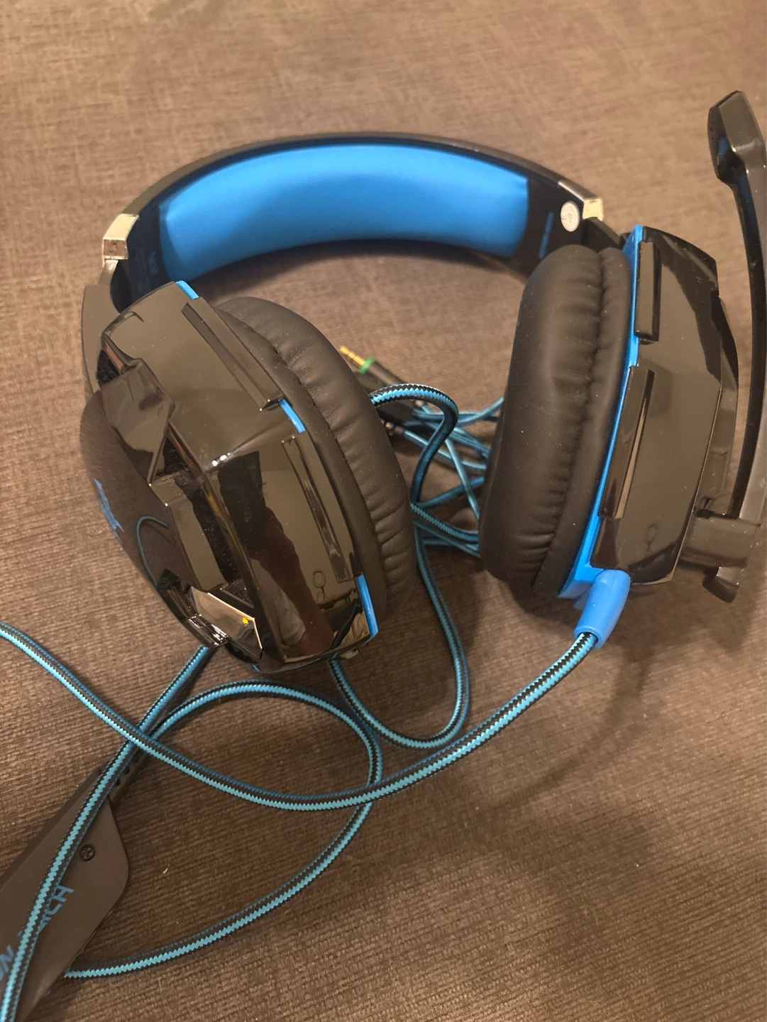 Gaming Headset with Microphone