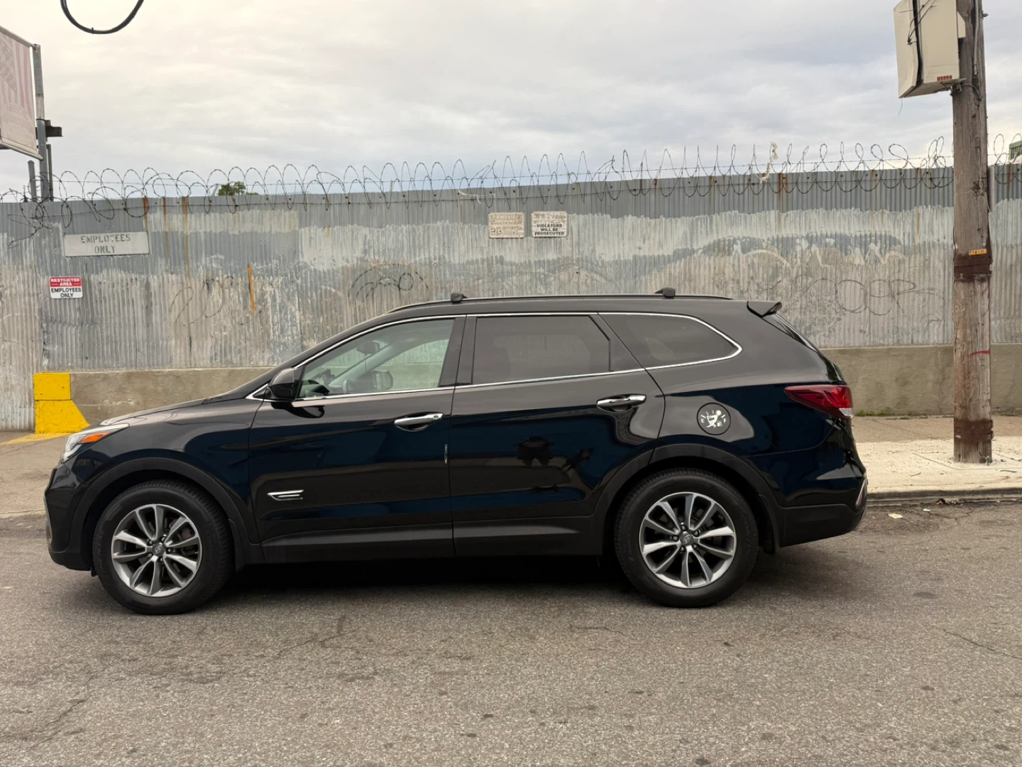 SUV IS LIKE NEW. - photo 5