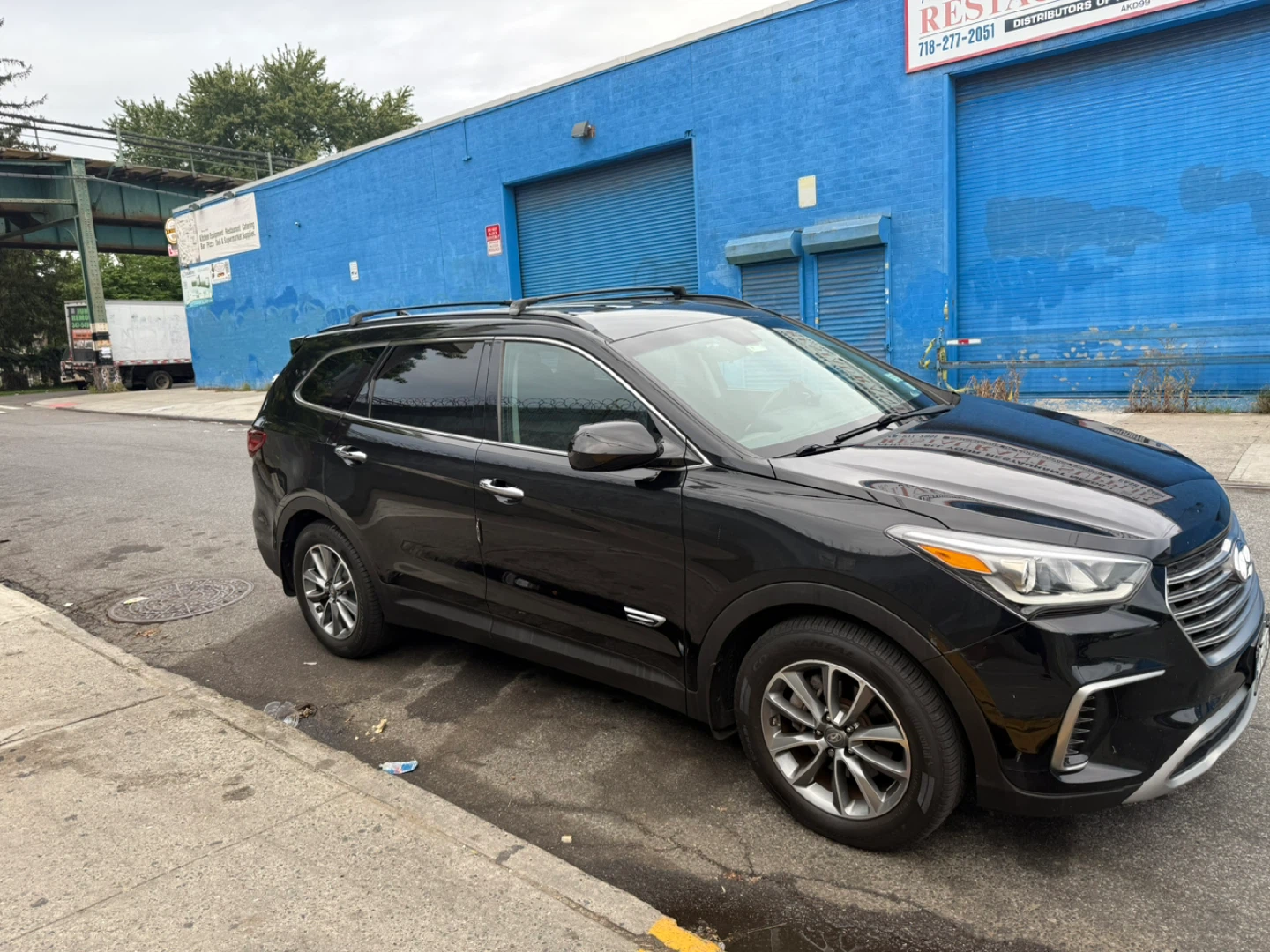 SUV IS LIKE NEW. - photo 4