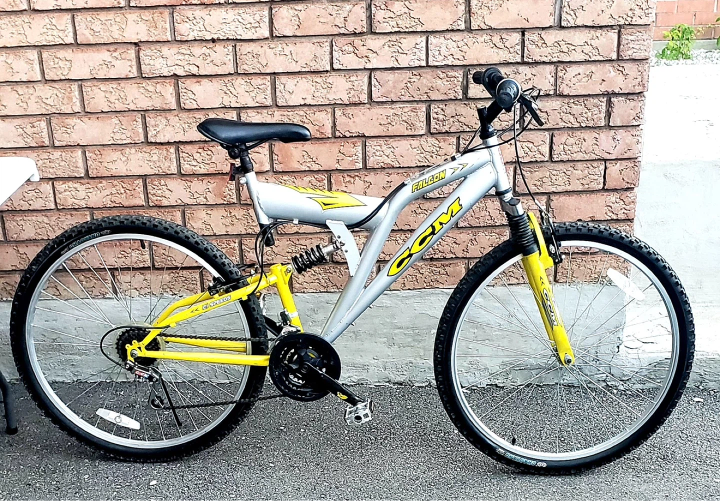 CCM Tundra Full Suspension Mountain Bike - photo 4