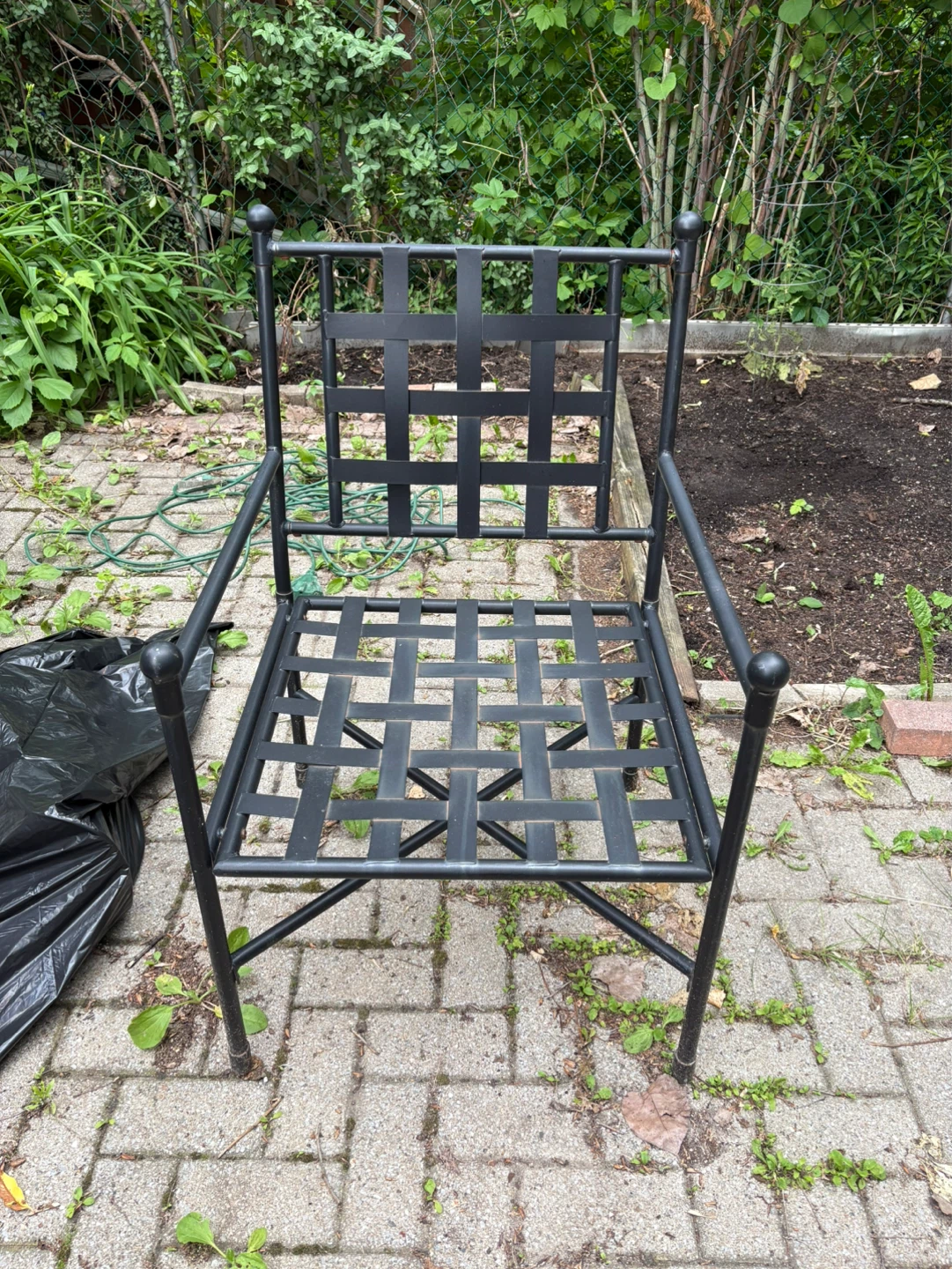 Set of 6 Black Woven Strap Patio Chairs - photo 3
