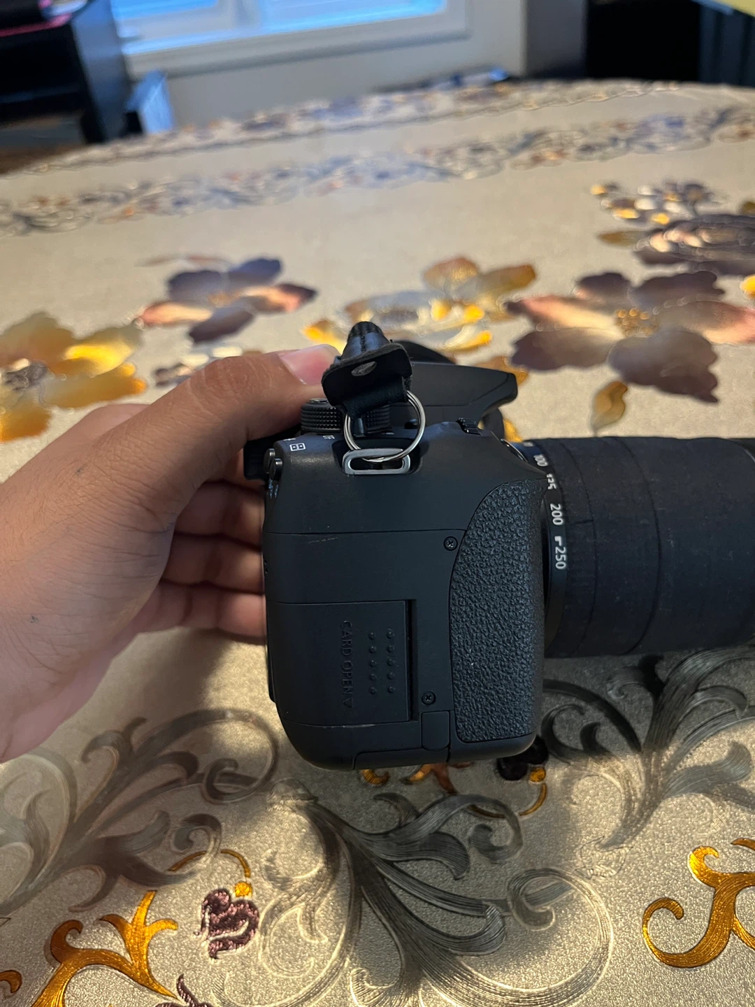 Canon t5i-700x