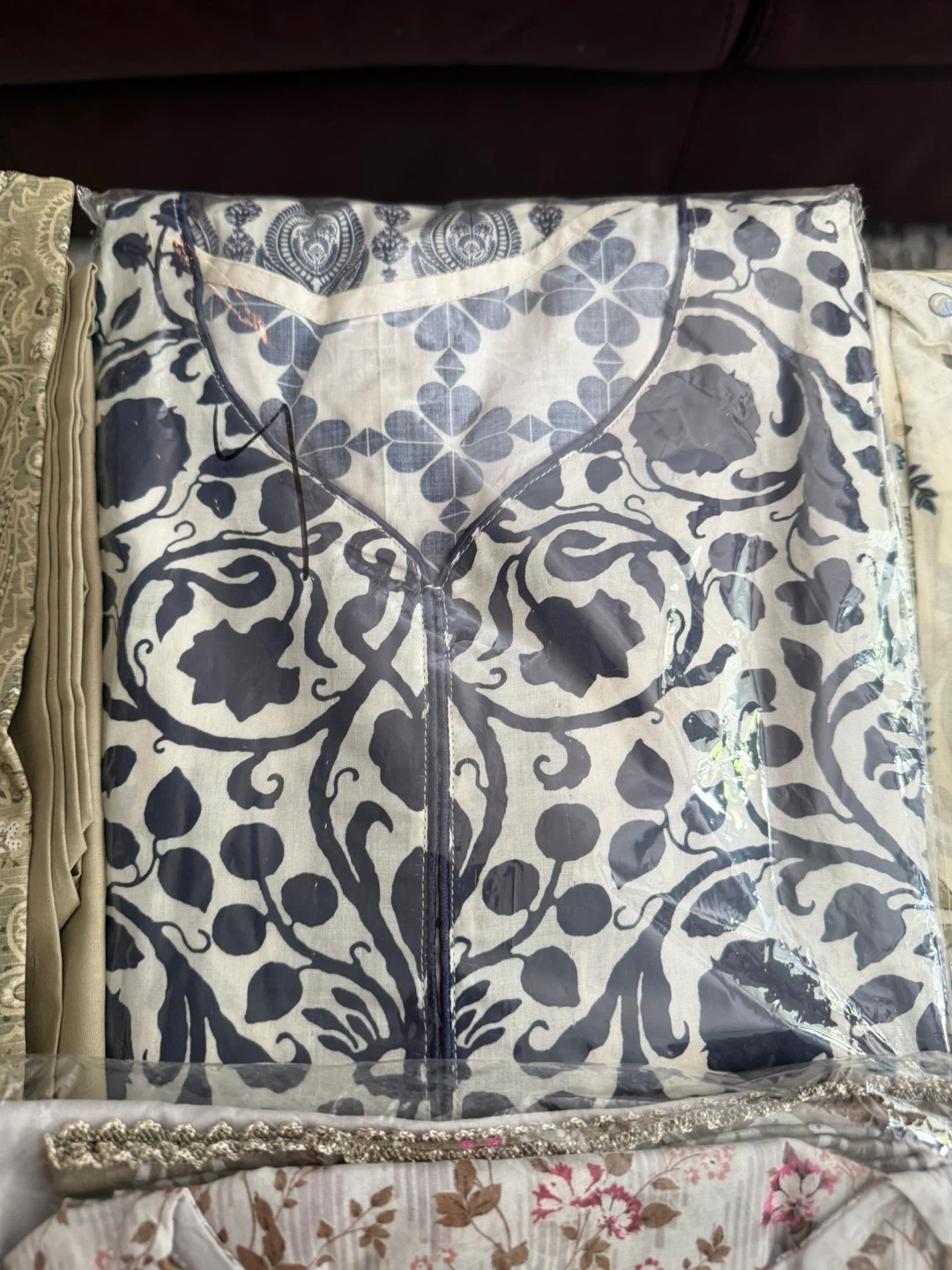 Pakistani branded lawn suites, 3piecs, brand new - photo 4