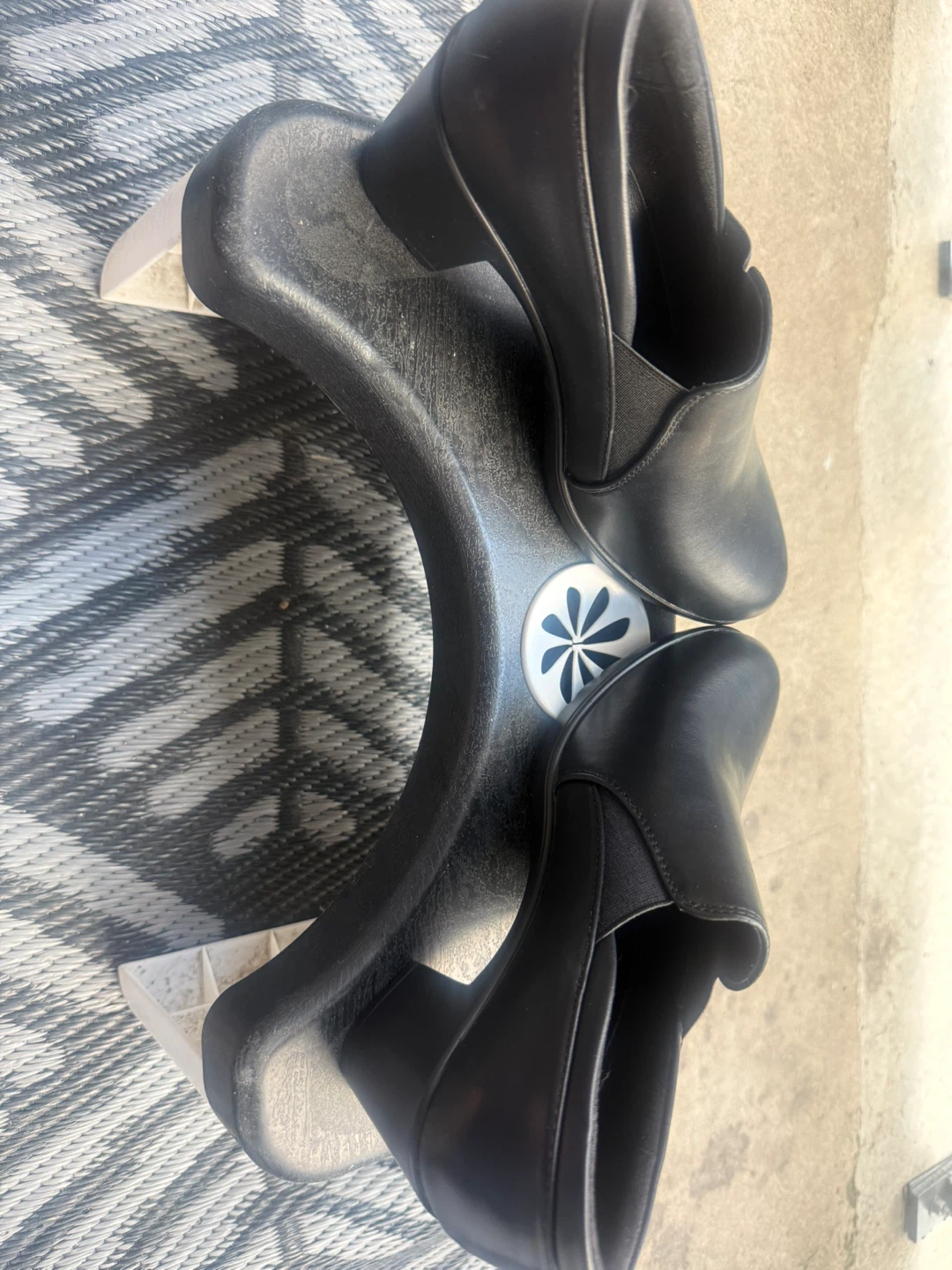 ⚽ ladies shoes