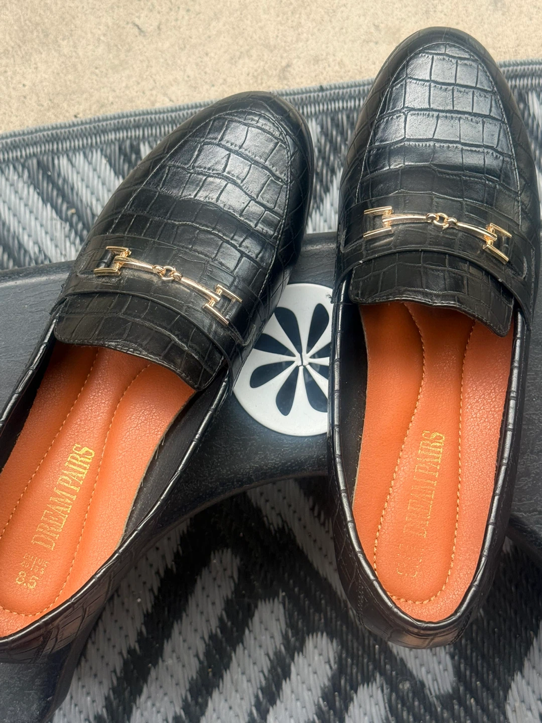 ⚽ Dream Pairs Black Crocodile Loafers - Size 8.5