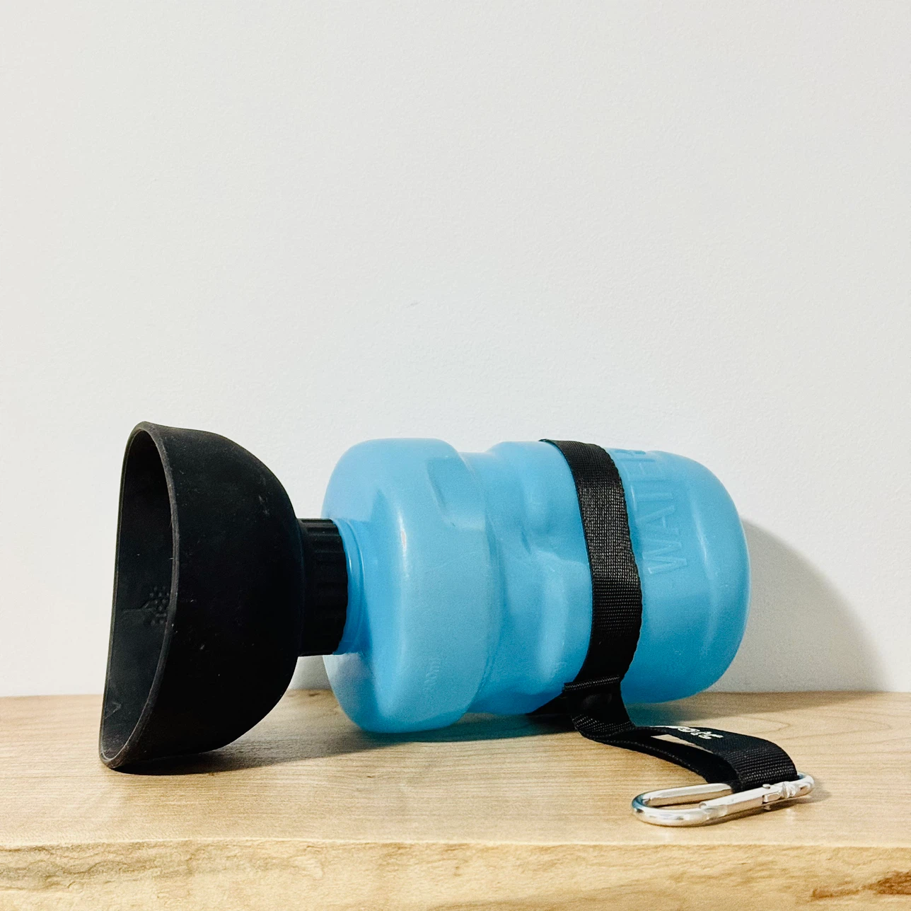 Pet Travel Water Bowl Squeeze Bottle - U2Mug 18oz / 520mL ⚽️ - photo 3