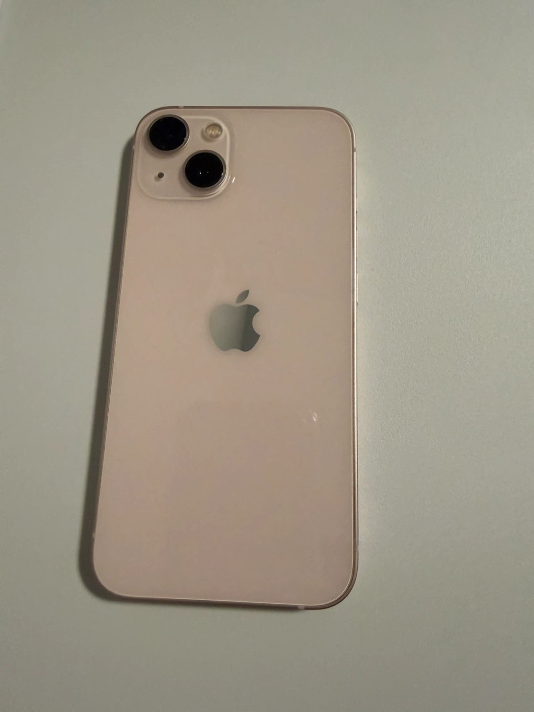 iPhone 13 - photo 2