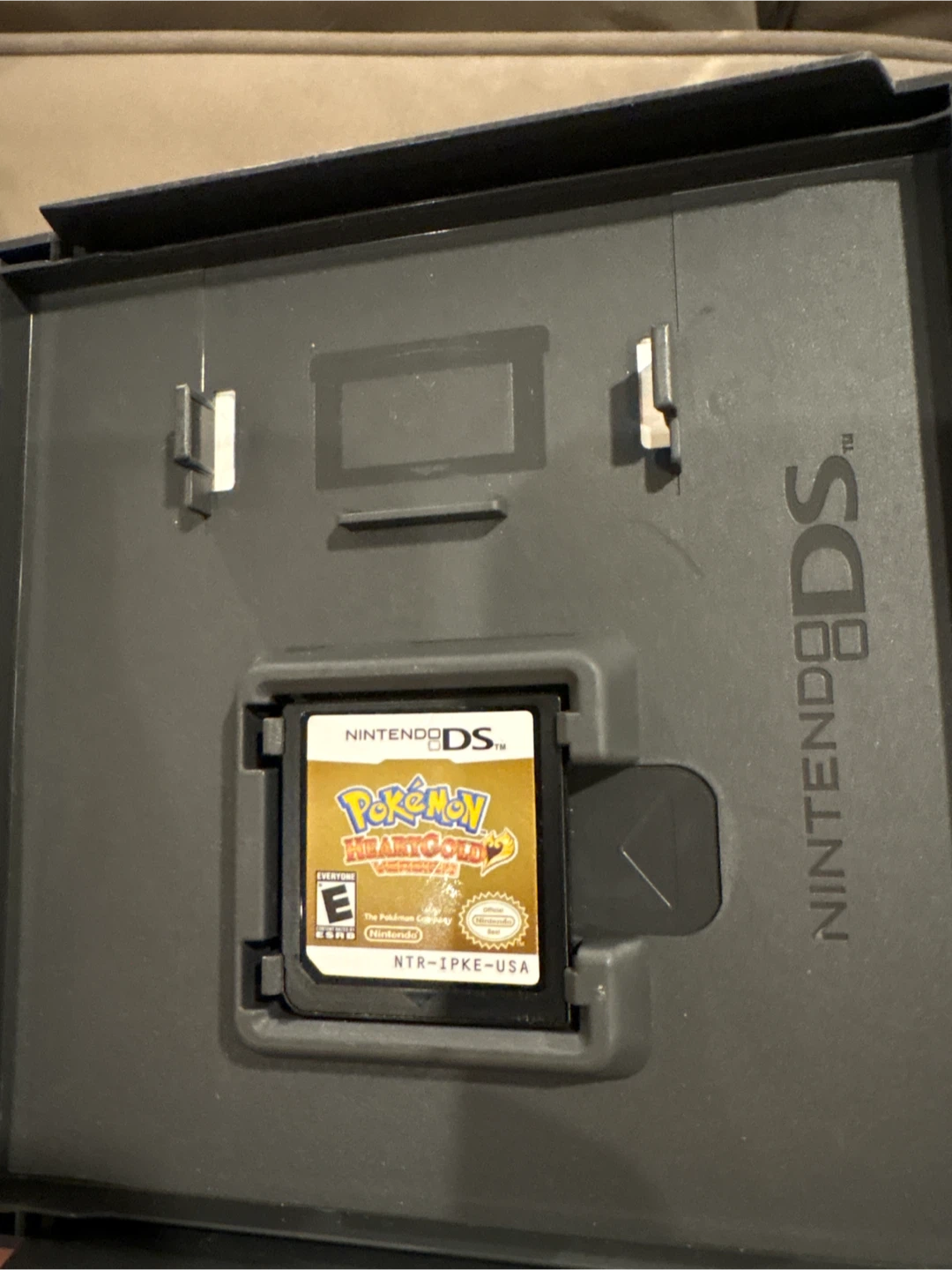 Pokemon HeartGold Version Nintendo DS Game - photo 2