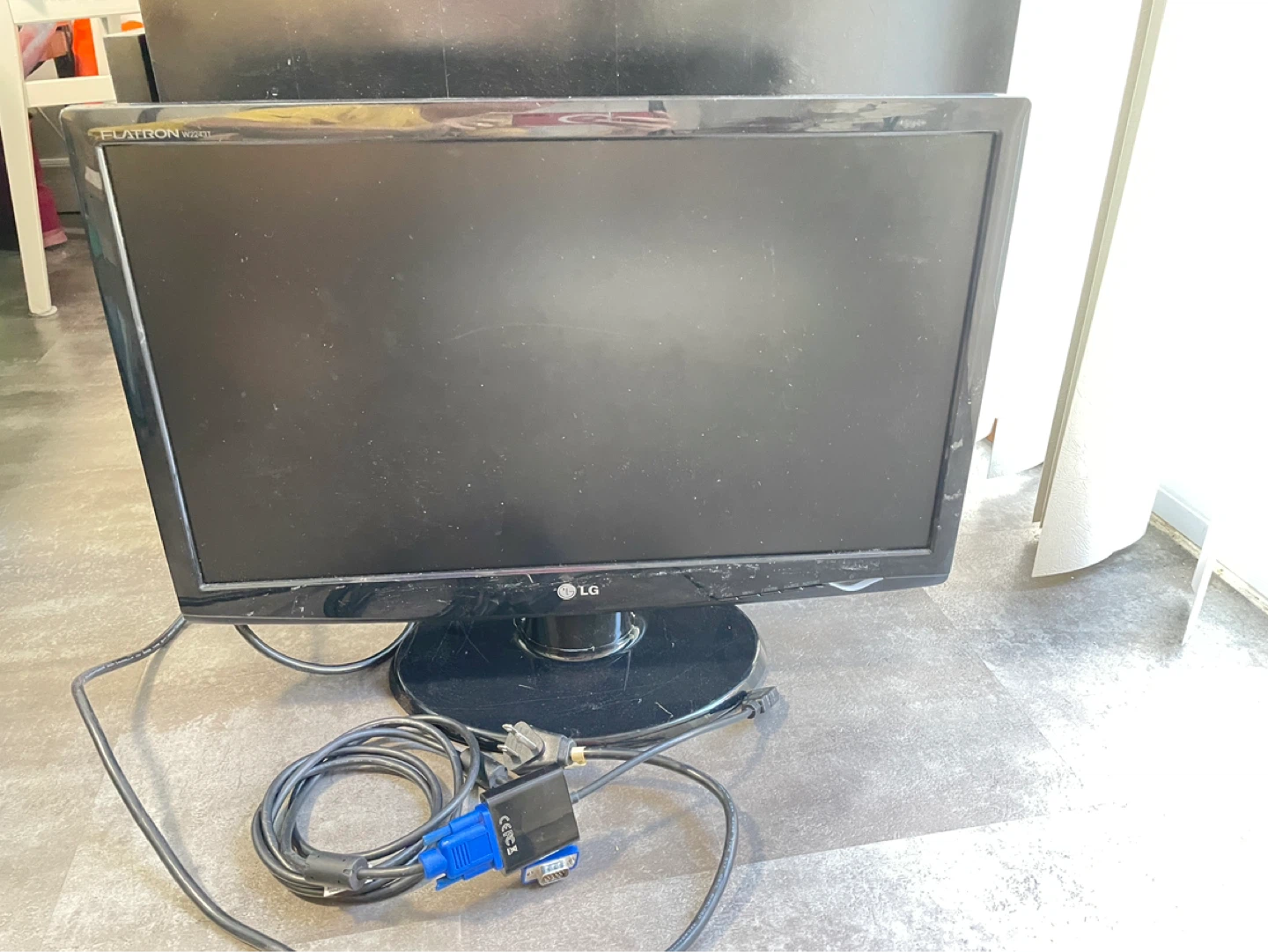 LG 22 in Monitor