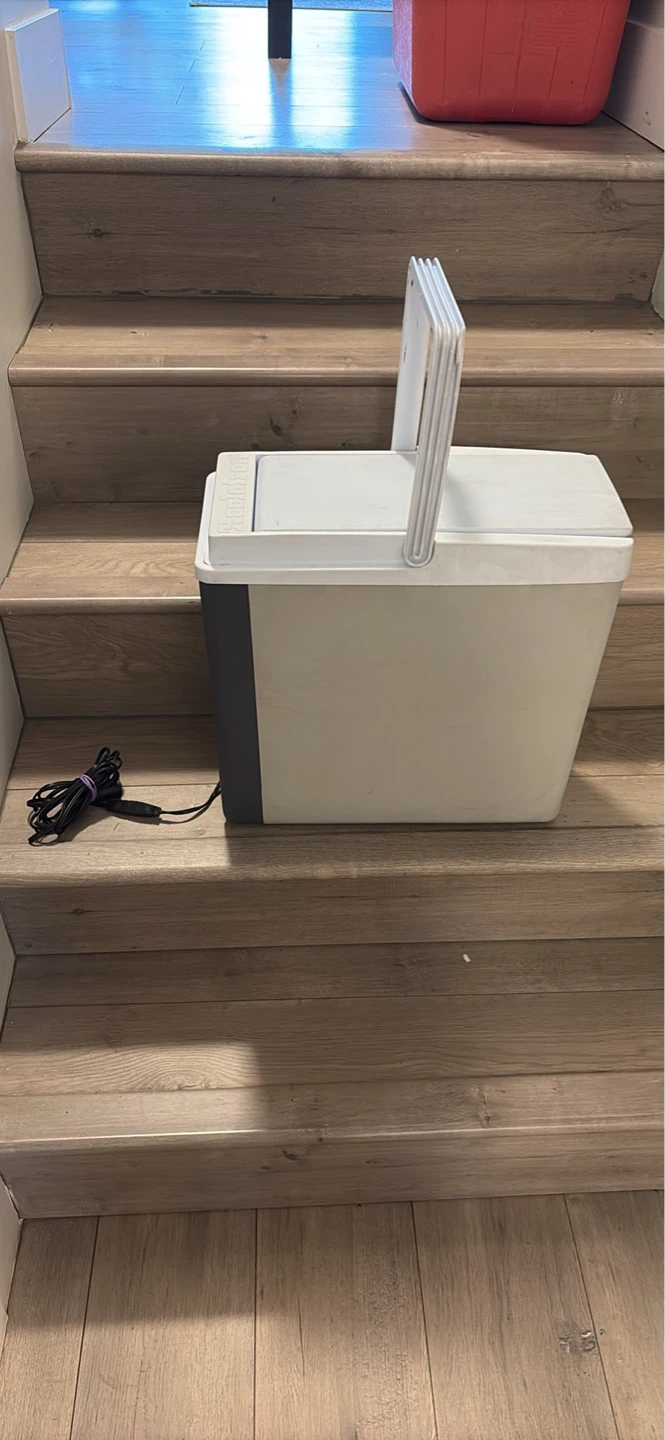 Koolatron 260 Compact Cooler - photo 3