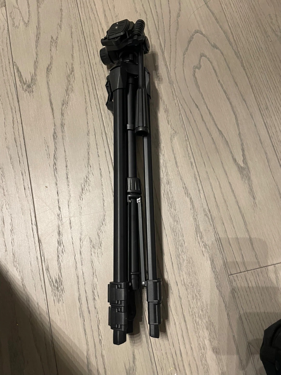 Black Tripod with Carrying Case - photo 2