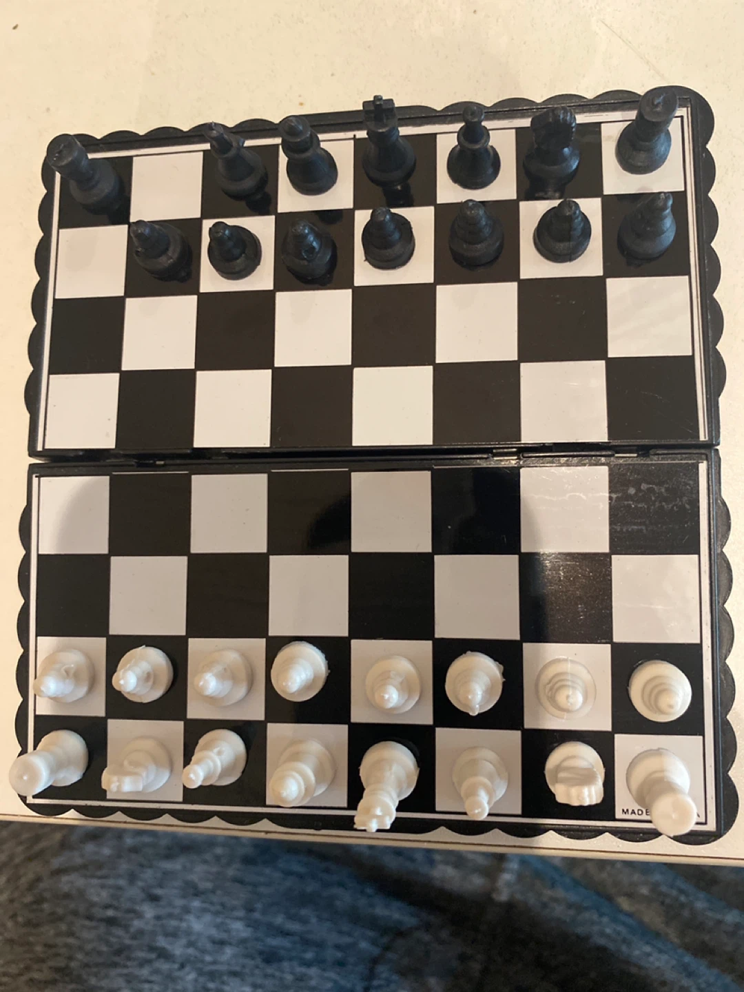 Portable Magnetic Chess Set ⚽️