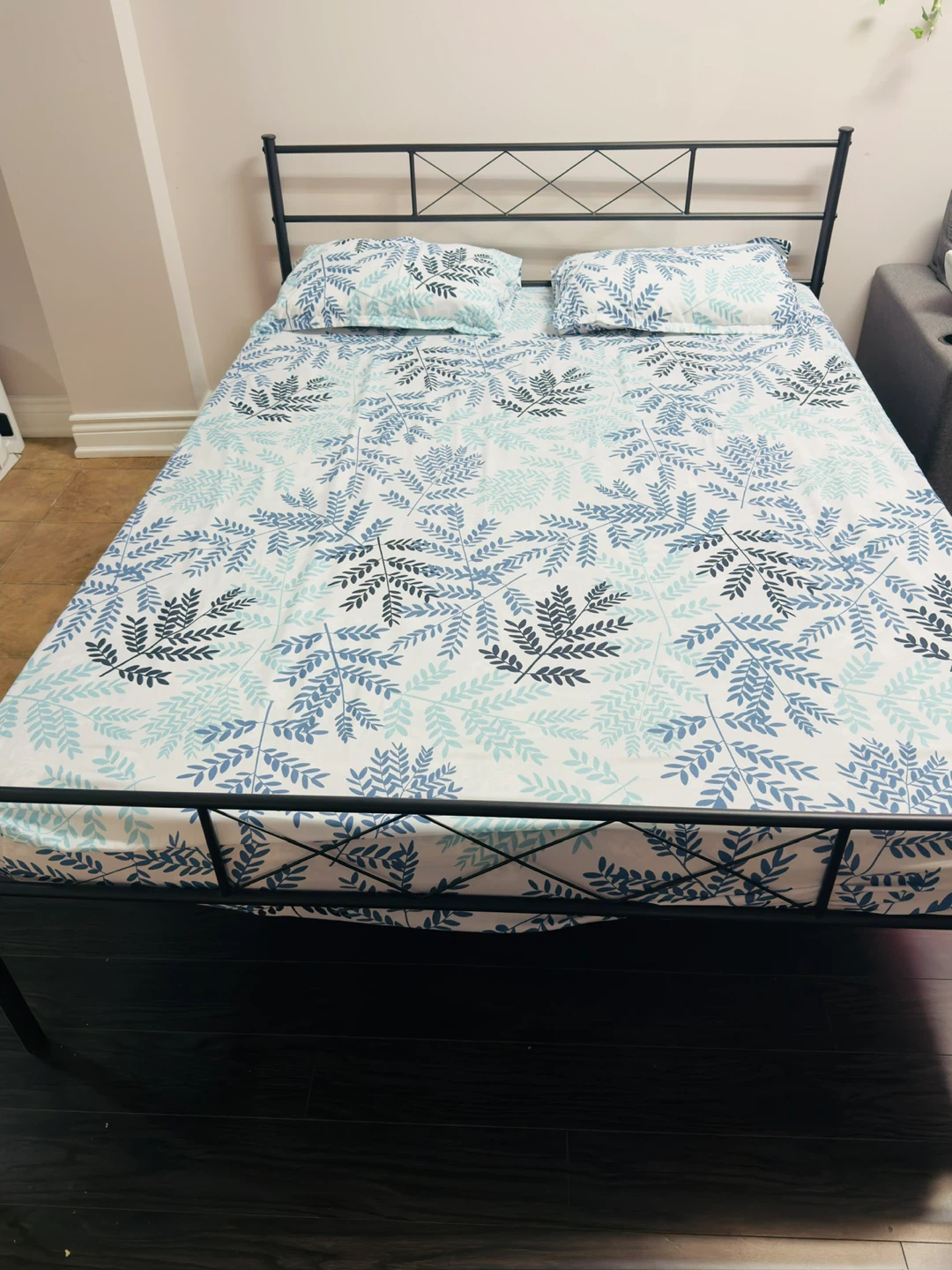 Queen Bed Frame - photo 5