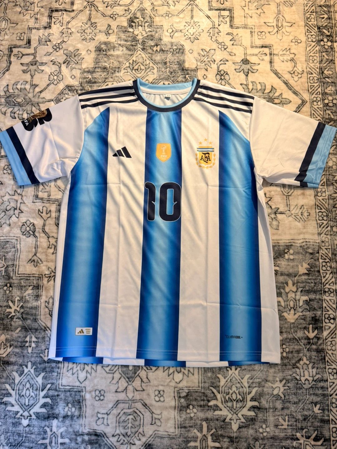 Men's Argentina Messi 10 Soccer Jersey | medium size