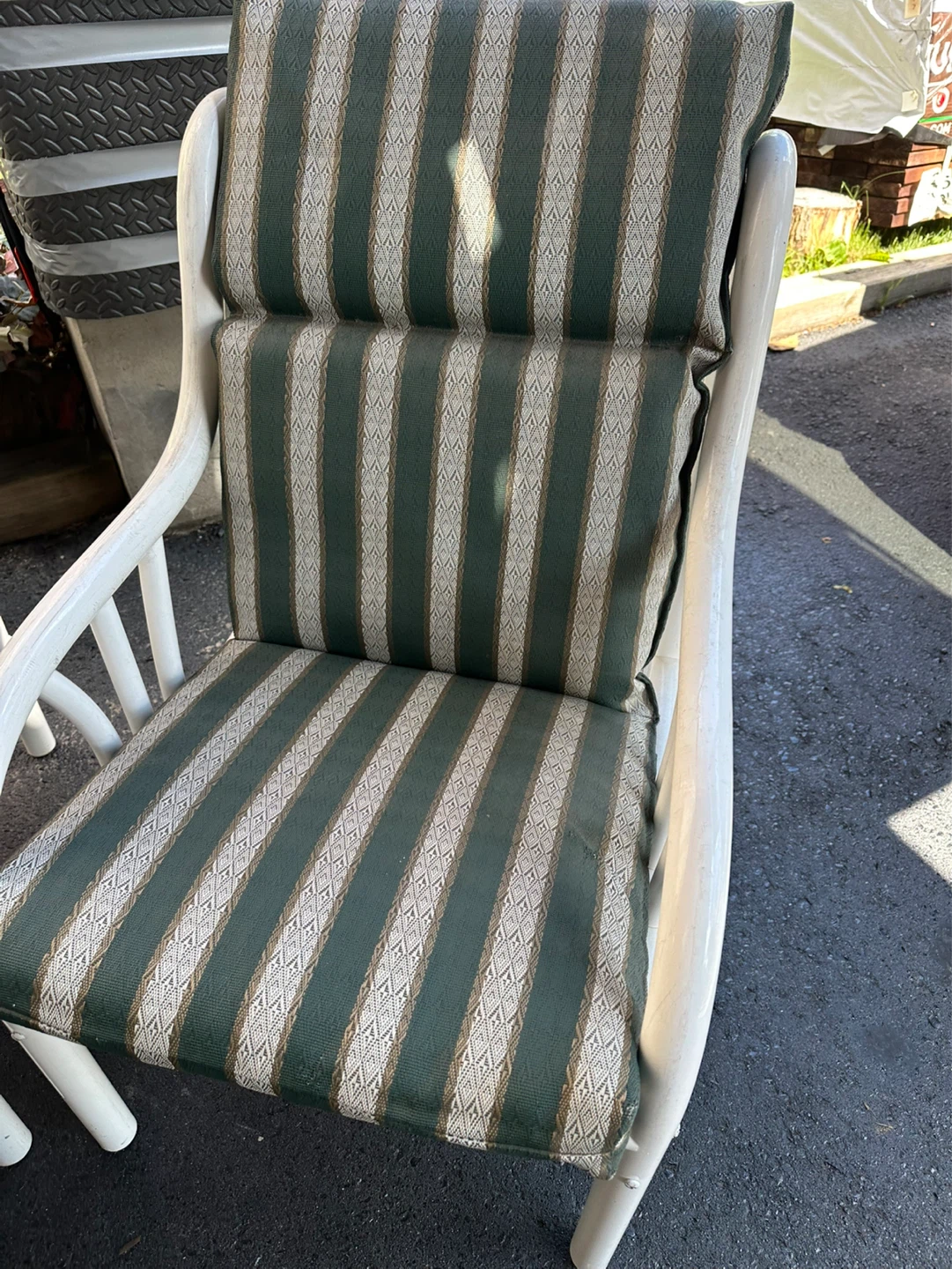 Set of 4 Patio Chairs with Cushions - photo 5