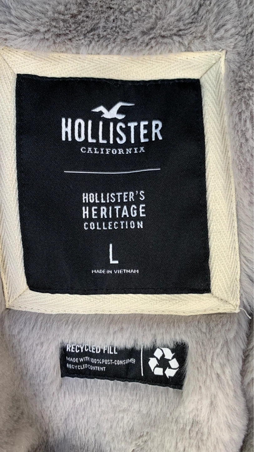 Ladies Grey Hollister with Fur-Lined Hood - Size Large ⚽️ - photo 4