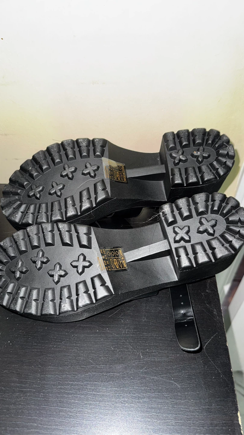 Black shoes size 8.5 - photo 3