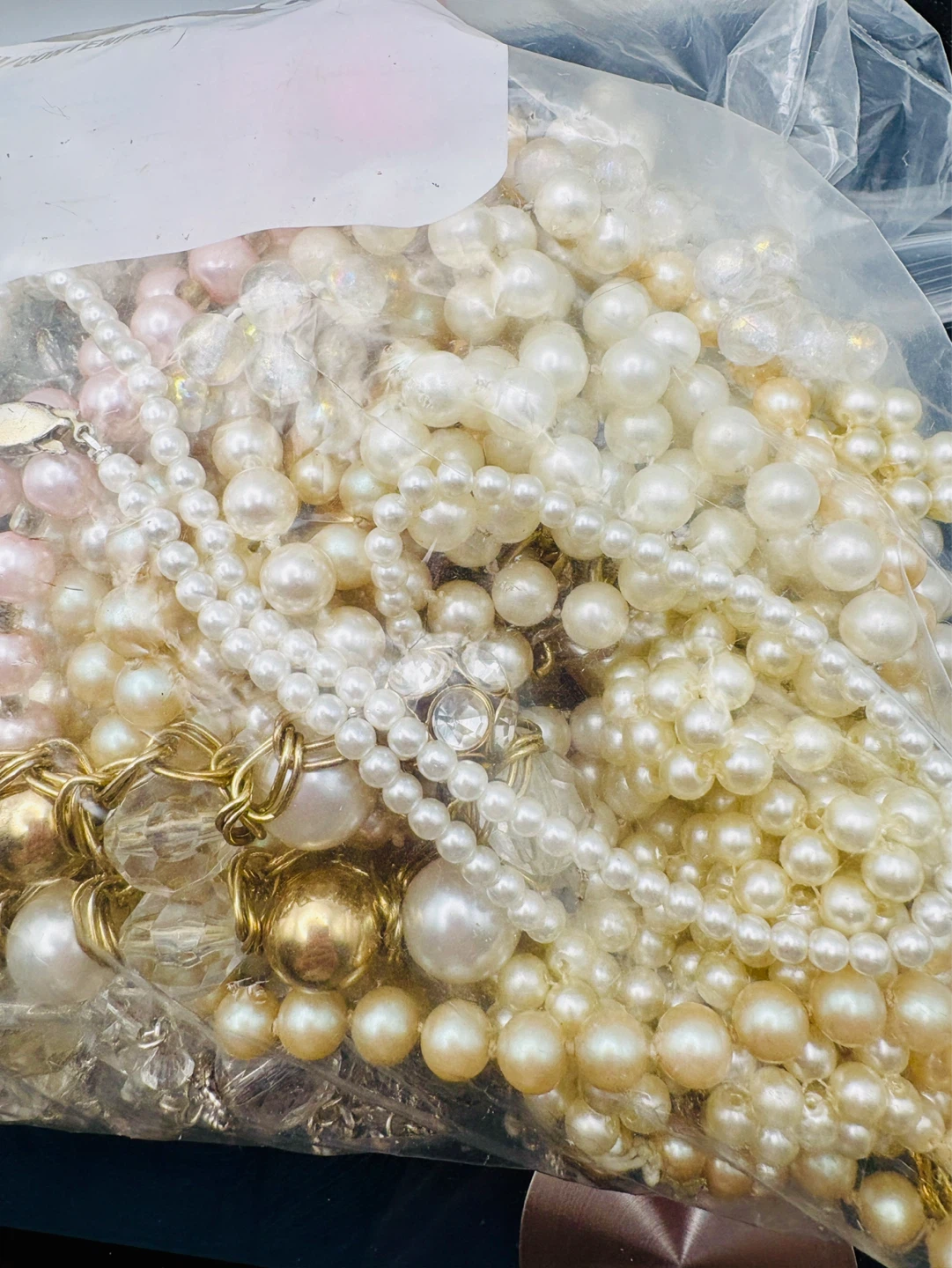 Faux pearl and clear beads for crafts - photo 3