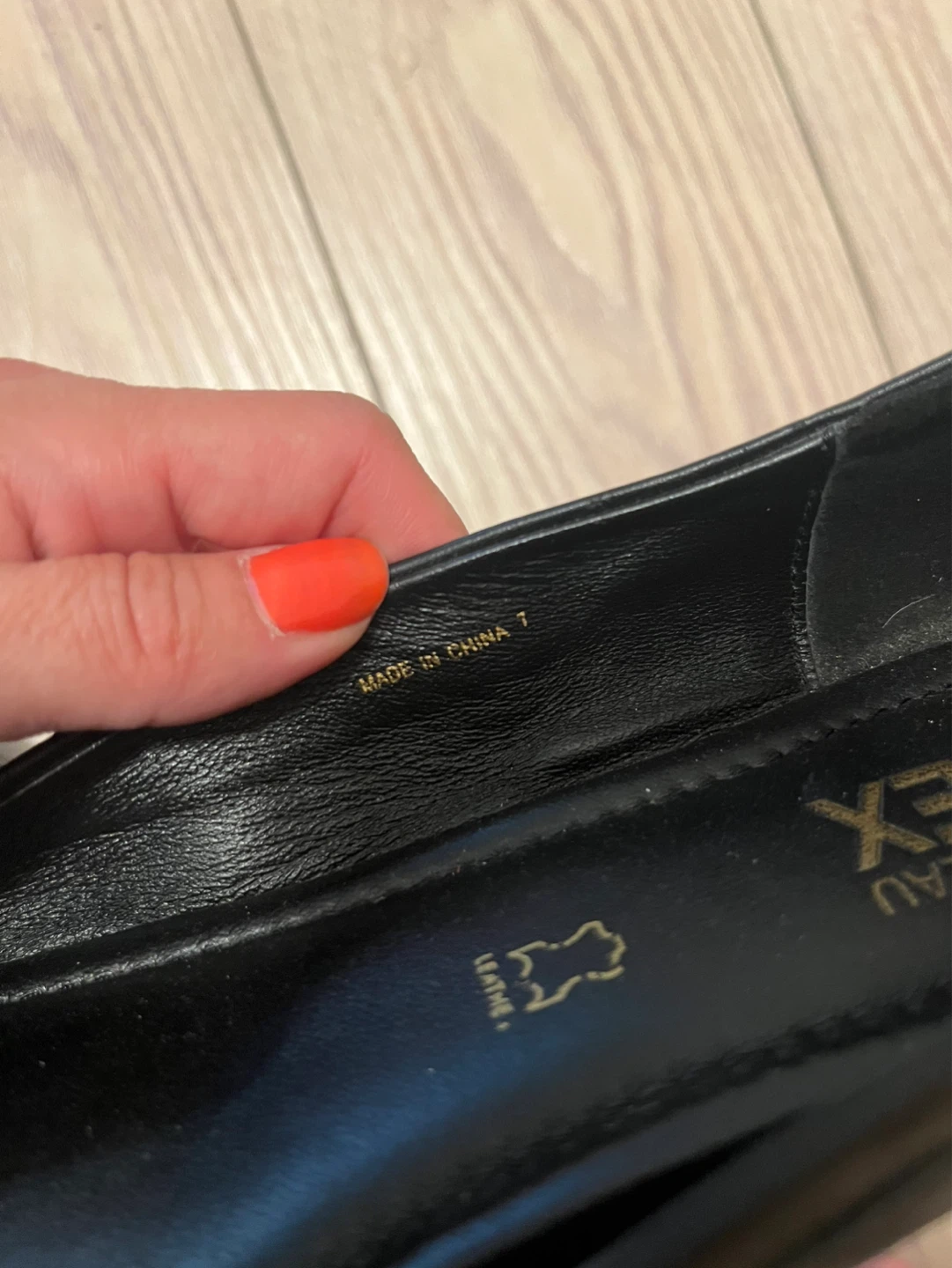 Le Château Flex Black Leather Ballet Flats - Size 7 - photo 2