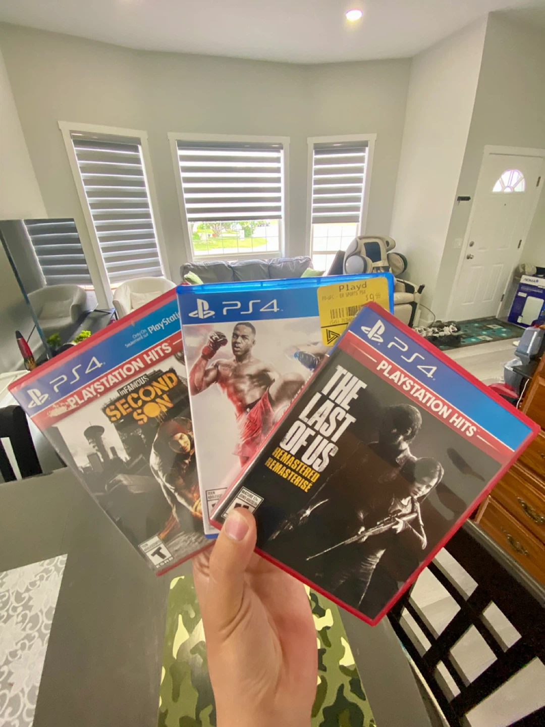 PlayStation 4 Console & 3 Games - photo 2