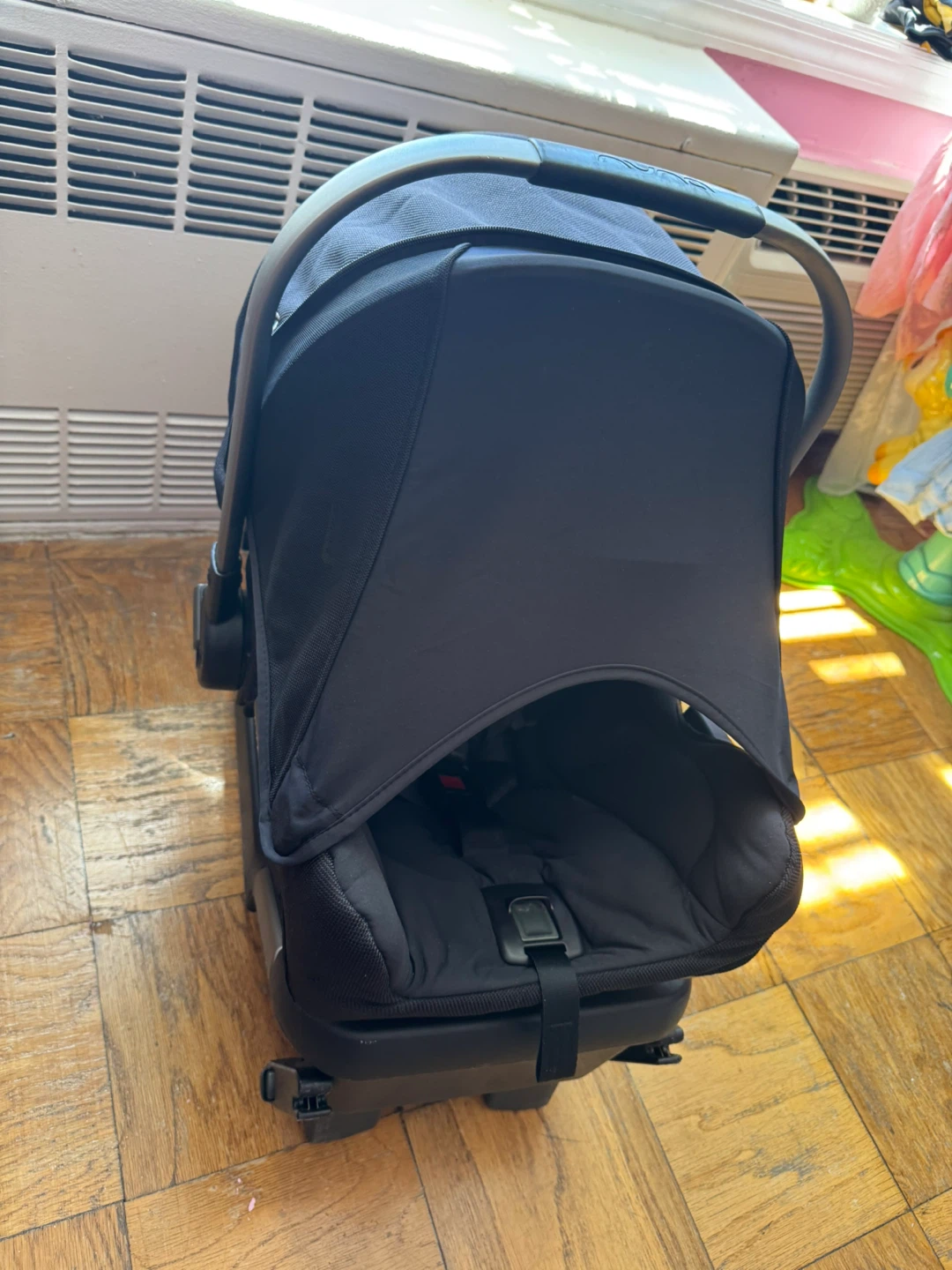Nuna Infant Car Seat