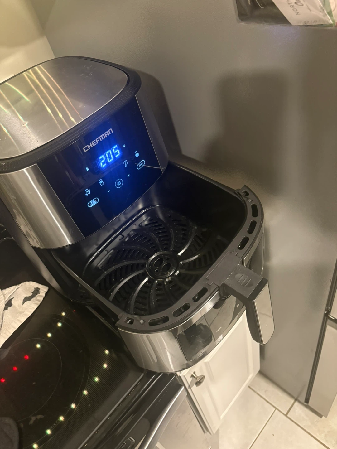 Chefman Air Fryer with Titan Parchment Paper Liners - photo 3