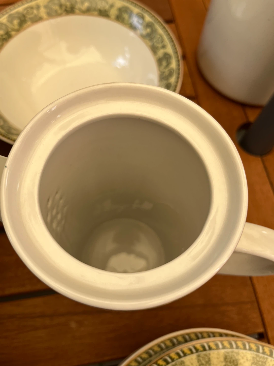 Vintage Dinnerware Set in sage green - photo 5