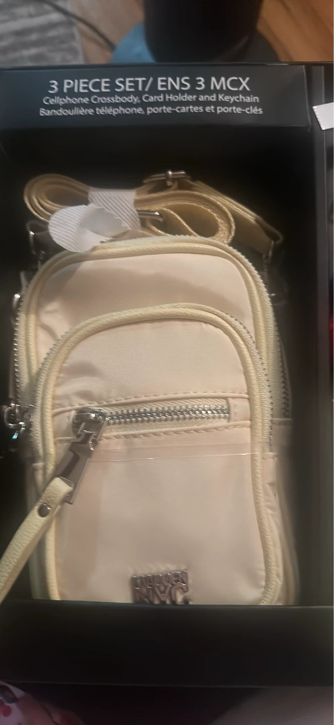 Madden NYC 3-Piece Set: Crossbody, Card Holder & Keychain - photo 2
