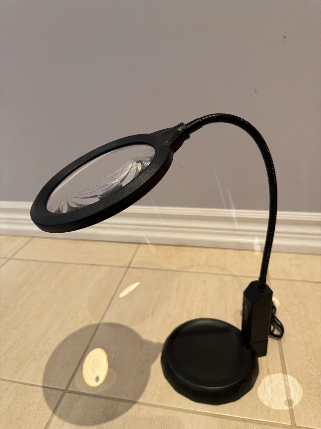 Black Magnifying Lamp with Adjustable LED Light