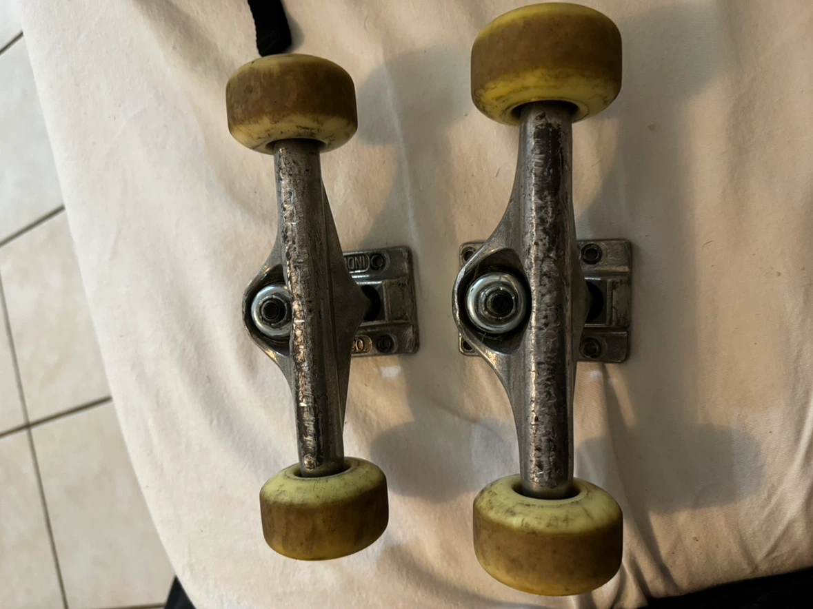 Independent Skateboard Trucks 144