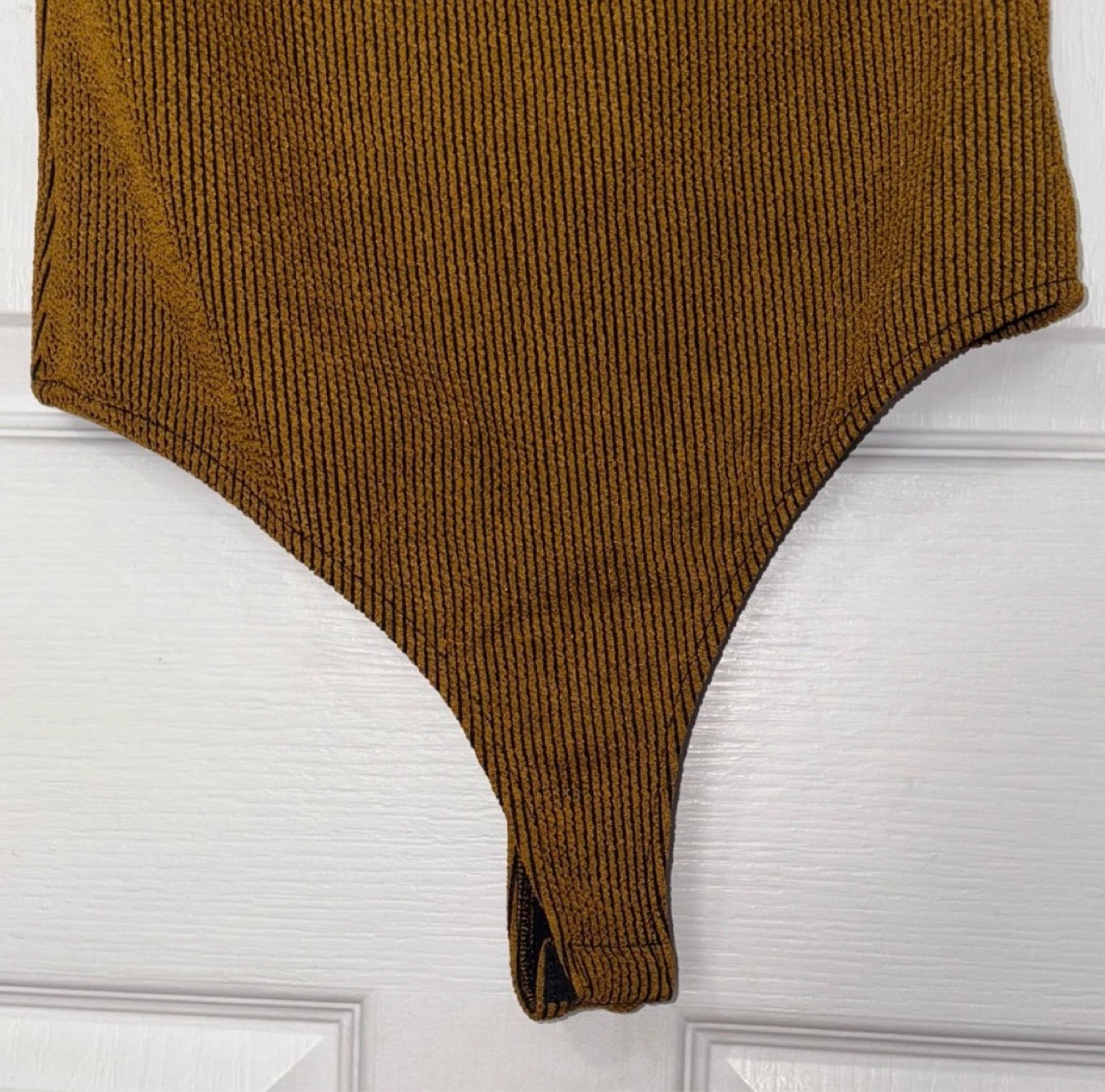 DYNAMITE Ribbed One Shoulder Bodysuit 🤎 - photo 4