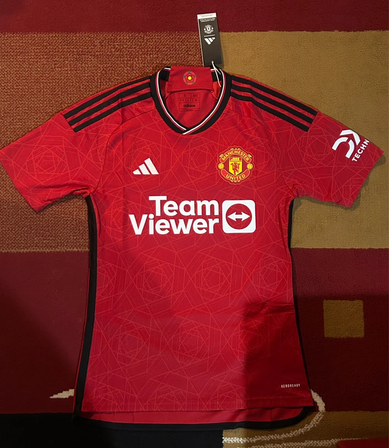 Manchester United 23/24 Jersey Small Men’s