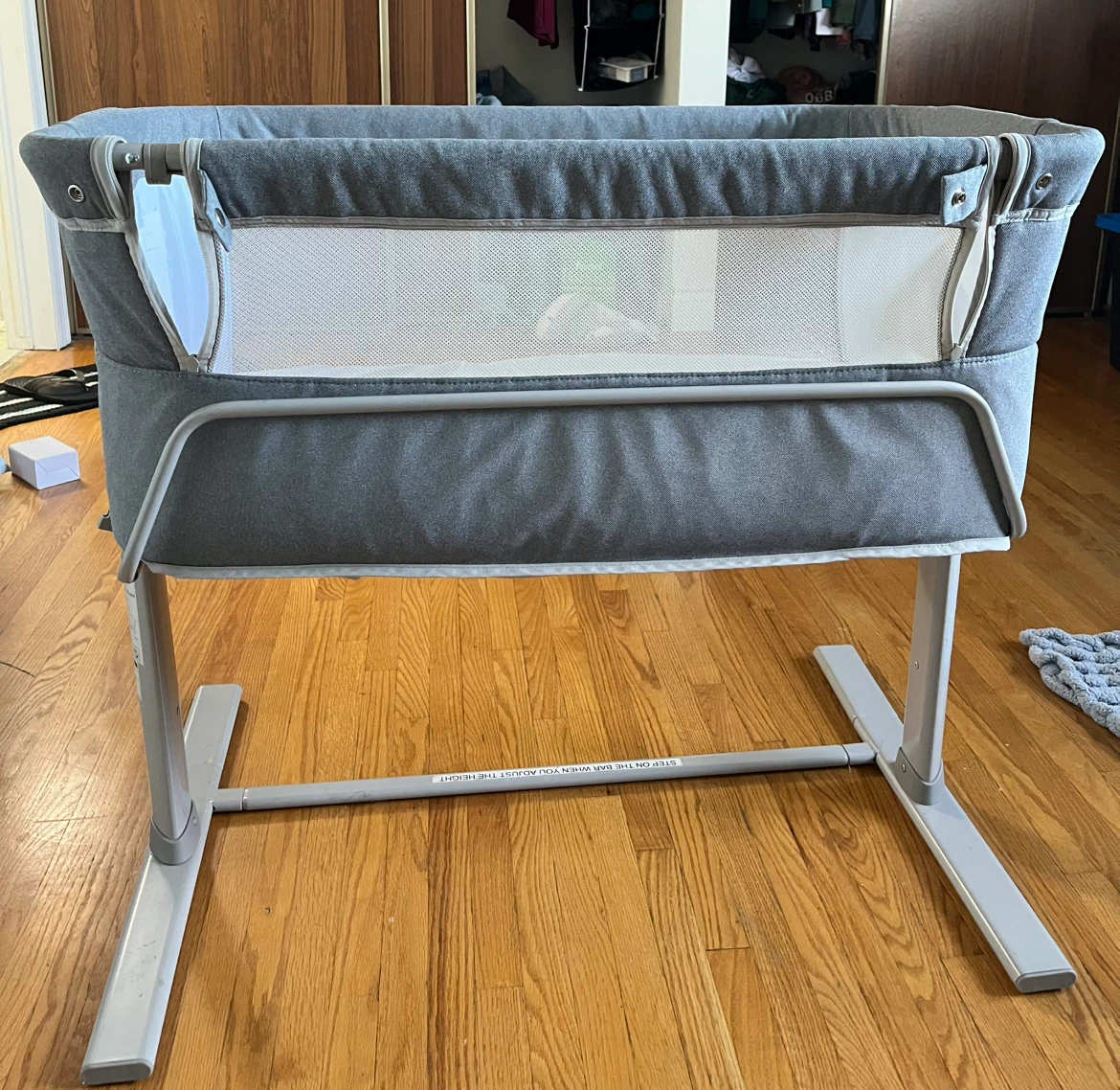 Ronbei Bedside Bassinet & Sleeper - photo 2