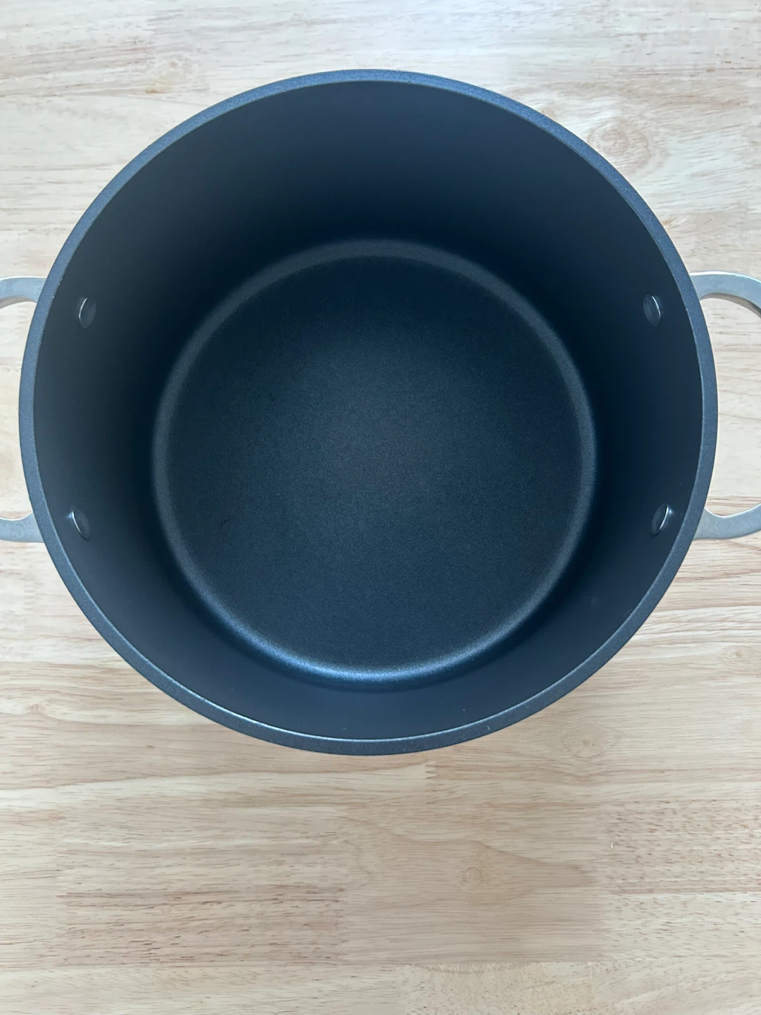 Le Creuset Nonstick PRO Stockpot with Glass Lid, 6.3 qt. - photo 2