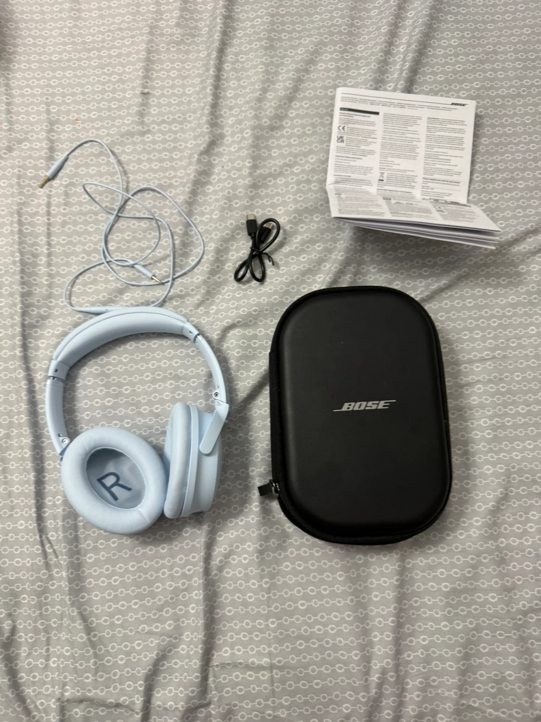 Bose QuietComfort 35 II Noise Cancelling Headphones - Light Blue