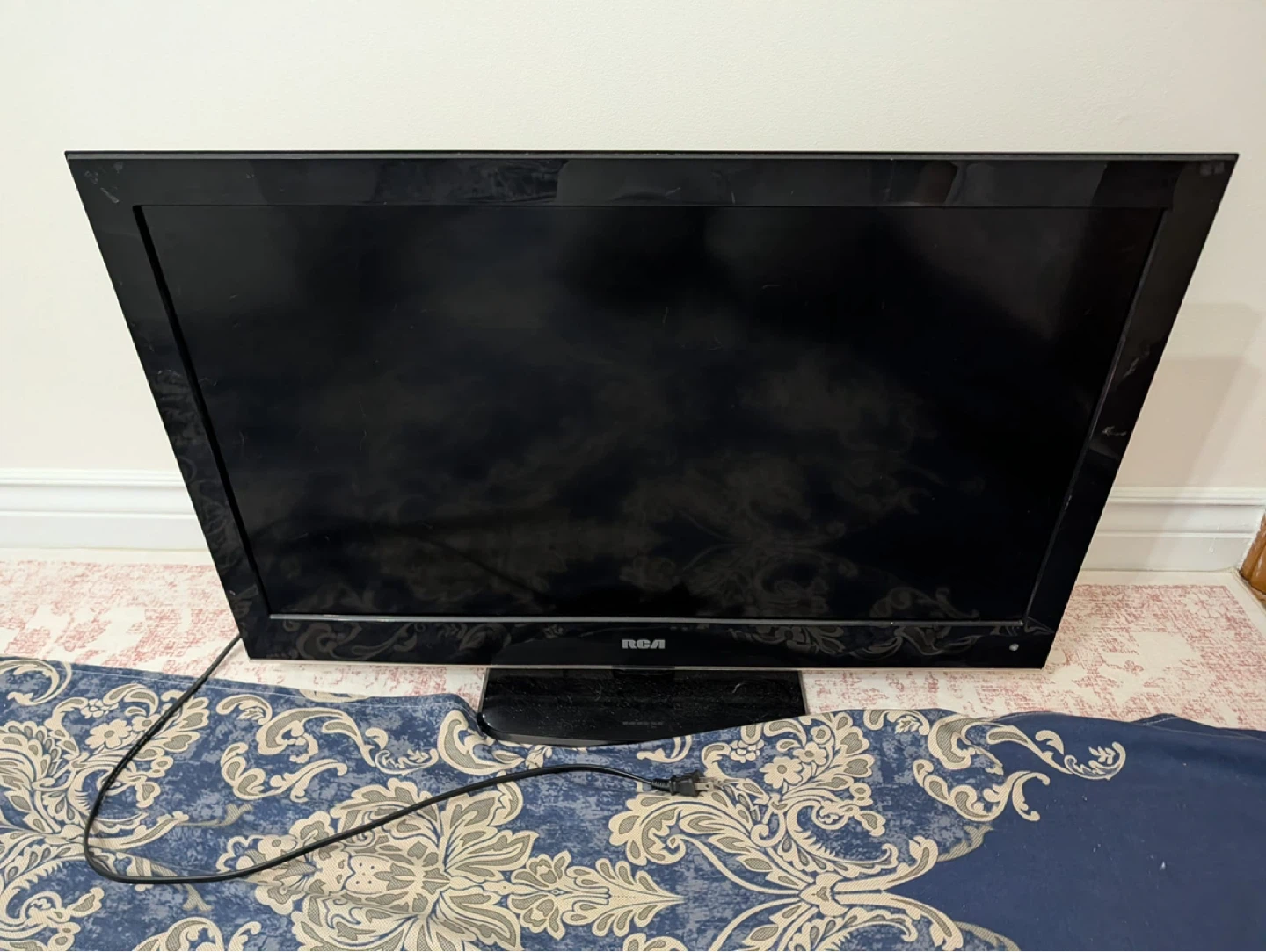 RCA Flat Screen TV