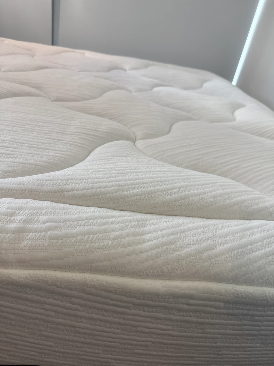 Zinus Queen Mattress - photo 4