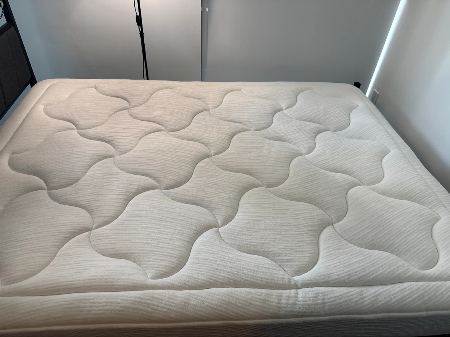 Zinus Queen Mattress - photo 2