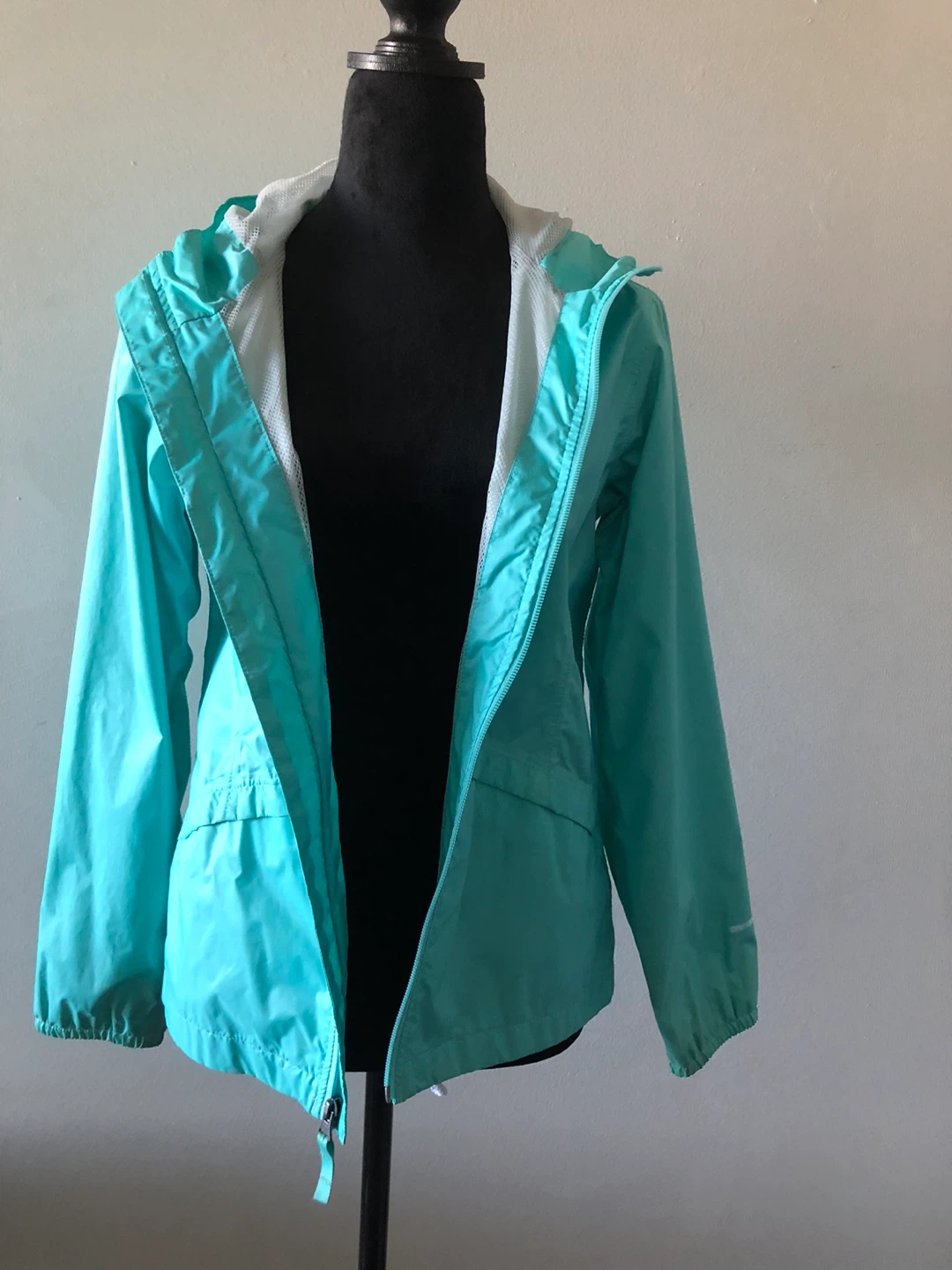 The North Face Girls' Jacket - photo 3