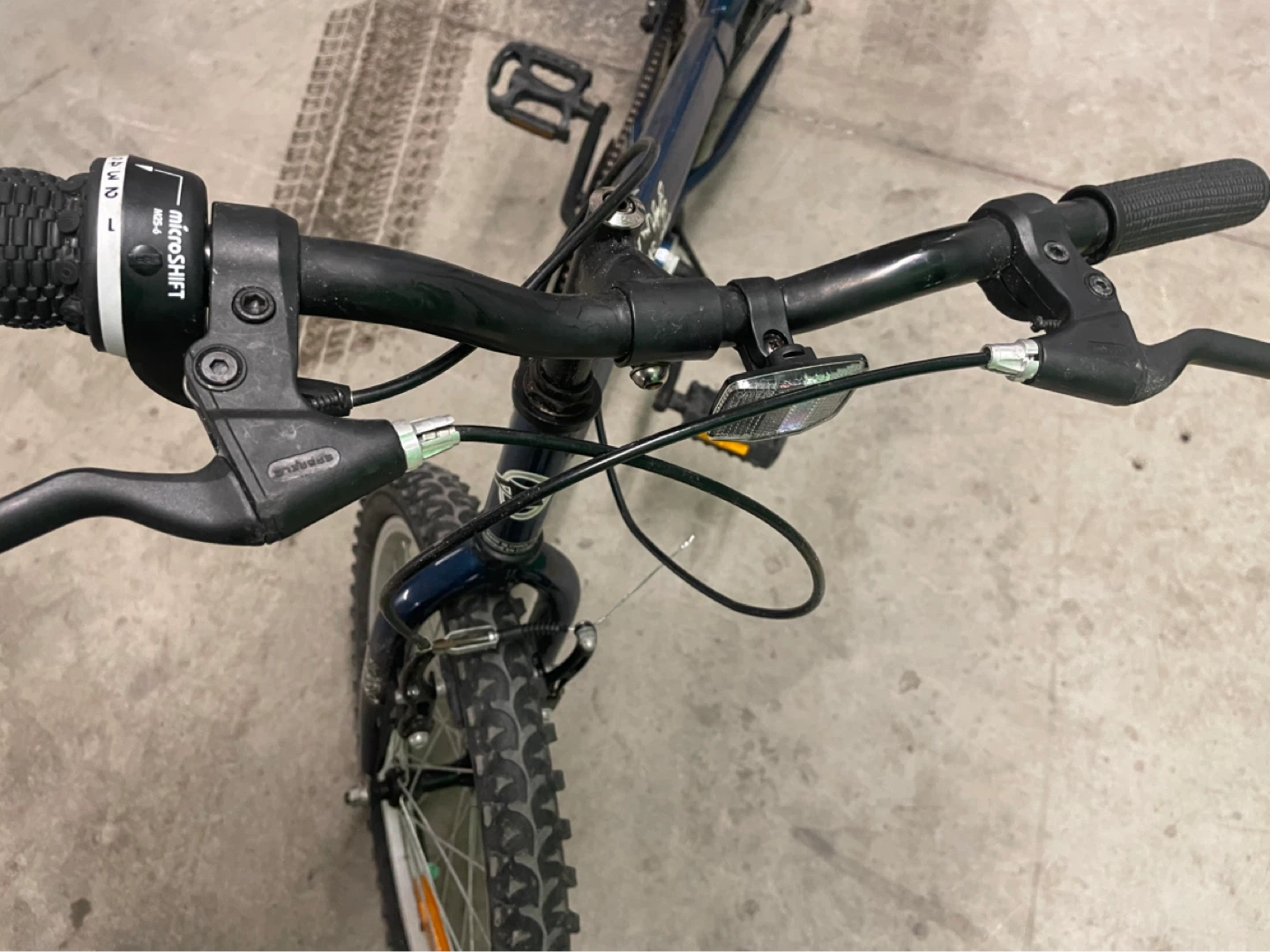 Avigo Fracas Kids Bike 20” - photo 3