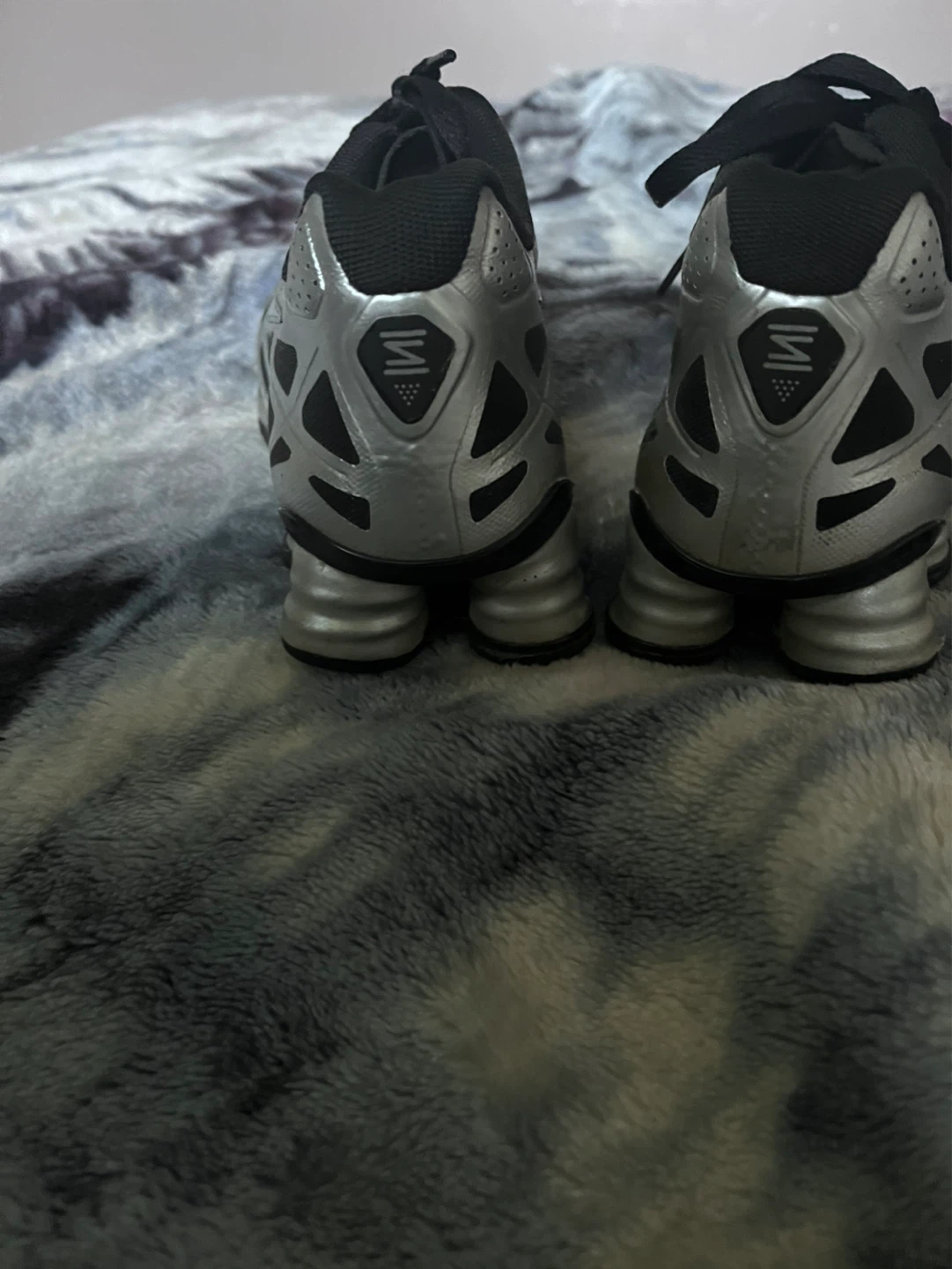 Nike Shox Youth Shoes - photo 3
