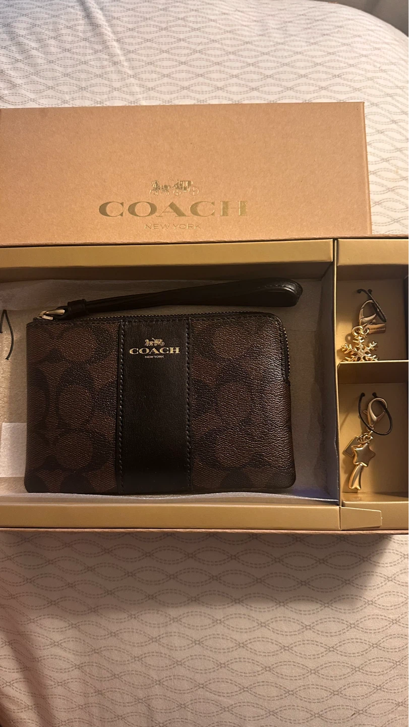 Coach Wristlet Set with Charms