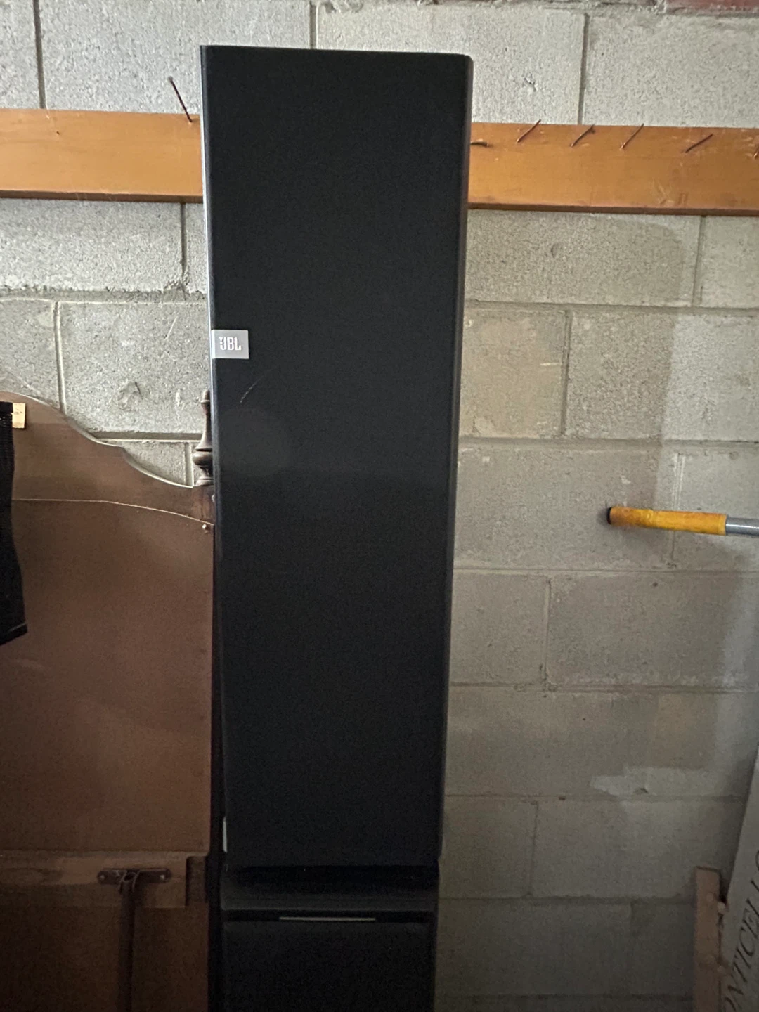 JBL Northridge Series N38II Floorstanding Speakers (a pair)