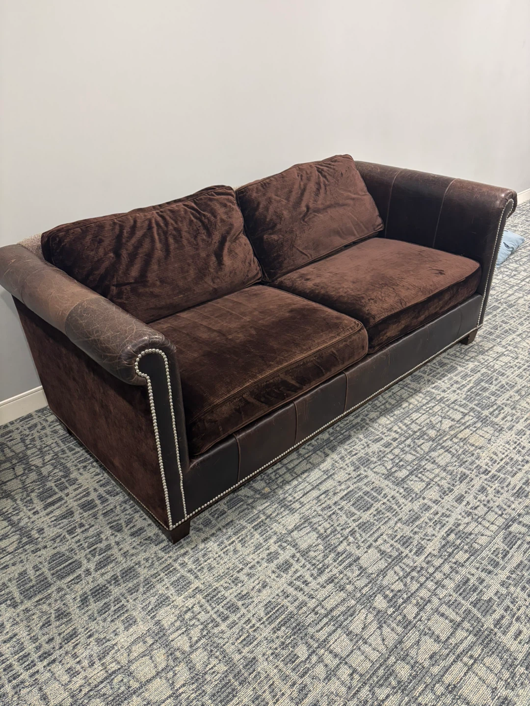 Dark Brown Chesterfield Sofa - photo 4