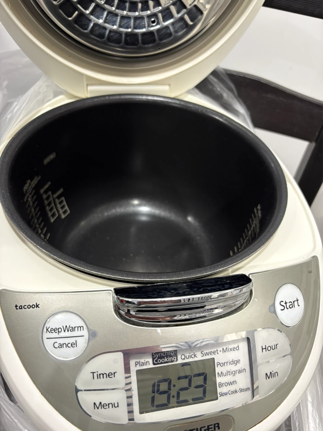 Tiger Rice Cooker - photo 4