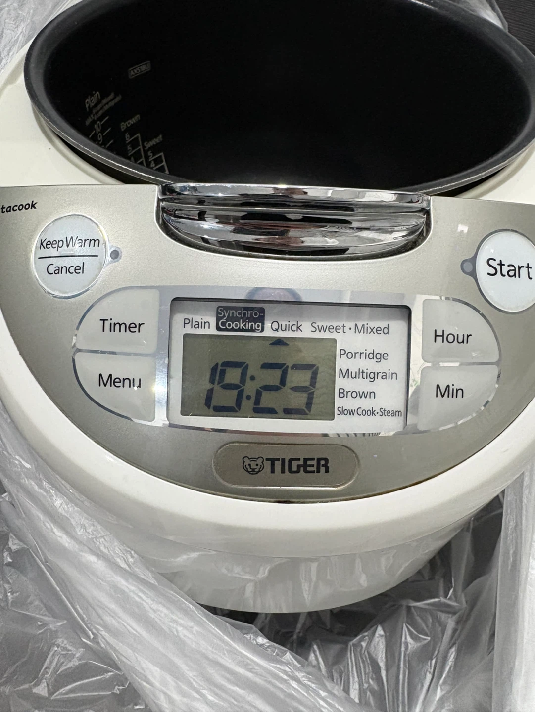 Tiger Rice Cooker - photo 2
